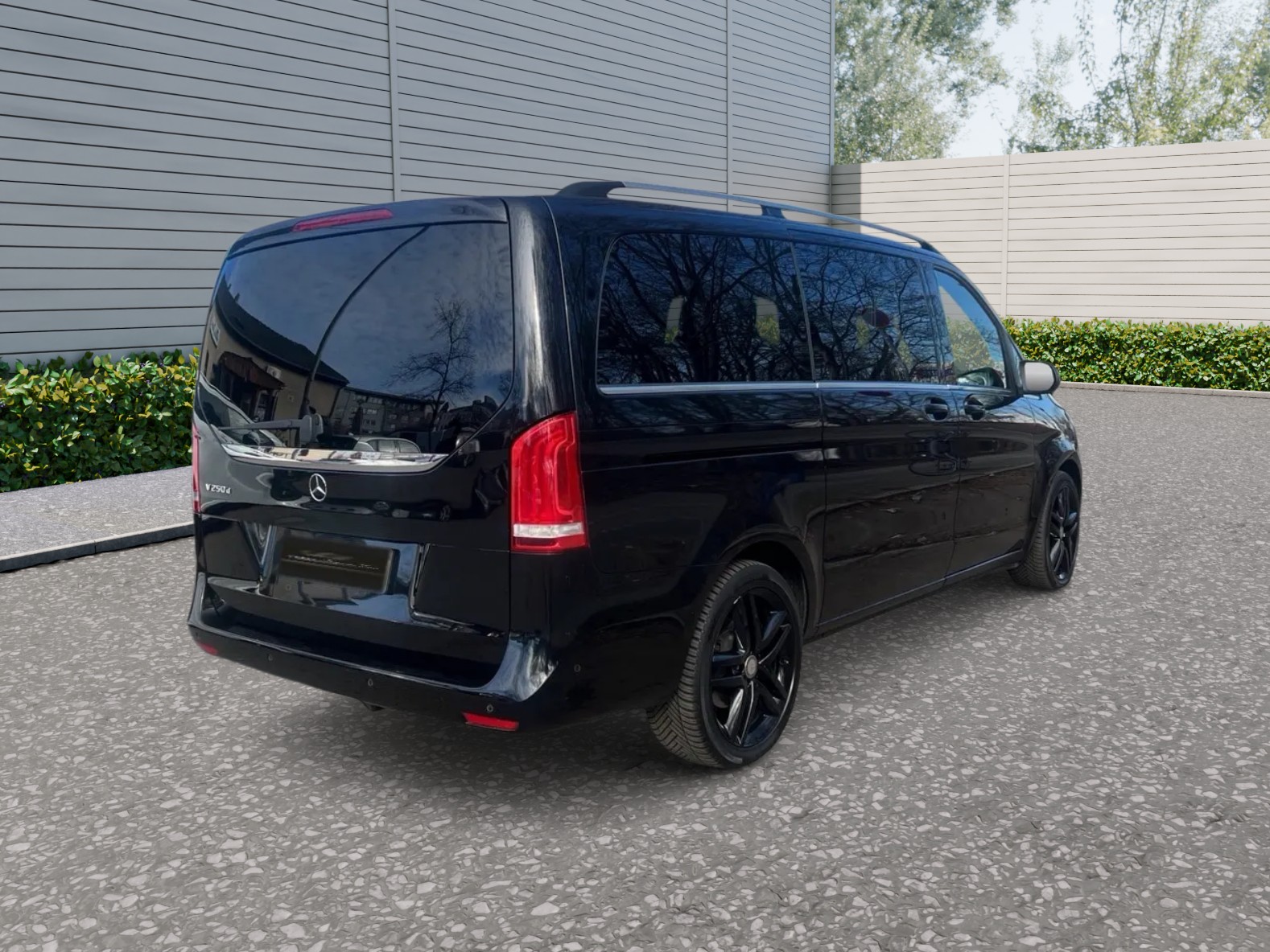 MERCEDES-BENZ V 250 d Avantgarde lang 7G-Tronic-image-4