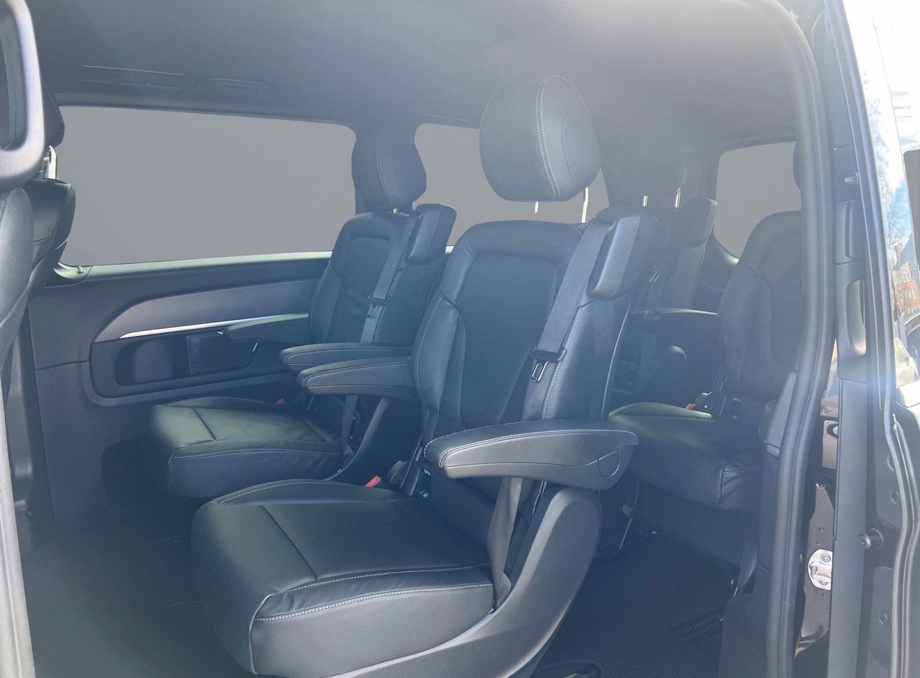 MERCEDES-BENZ V 250 d Avantgarde lang 7G-Tronic-image-12