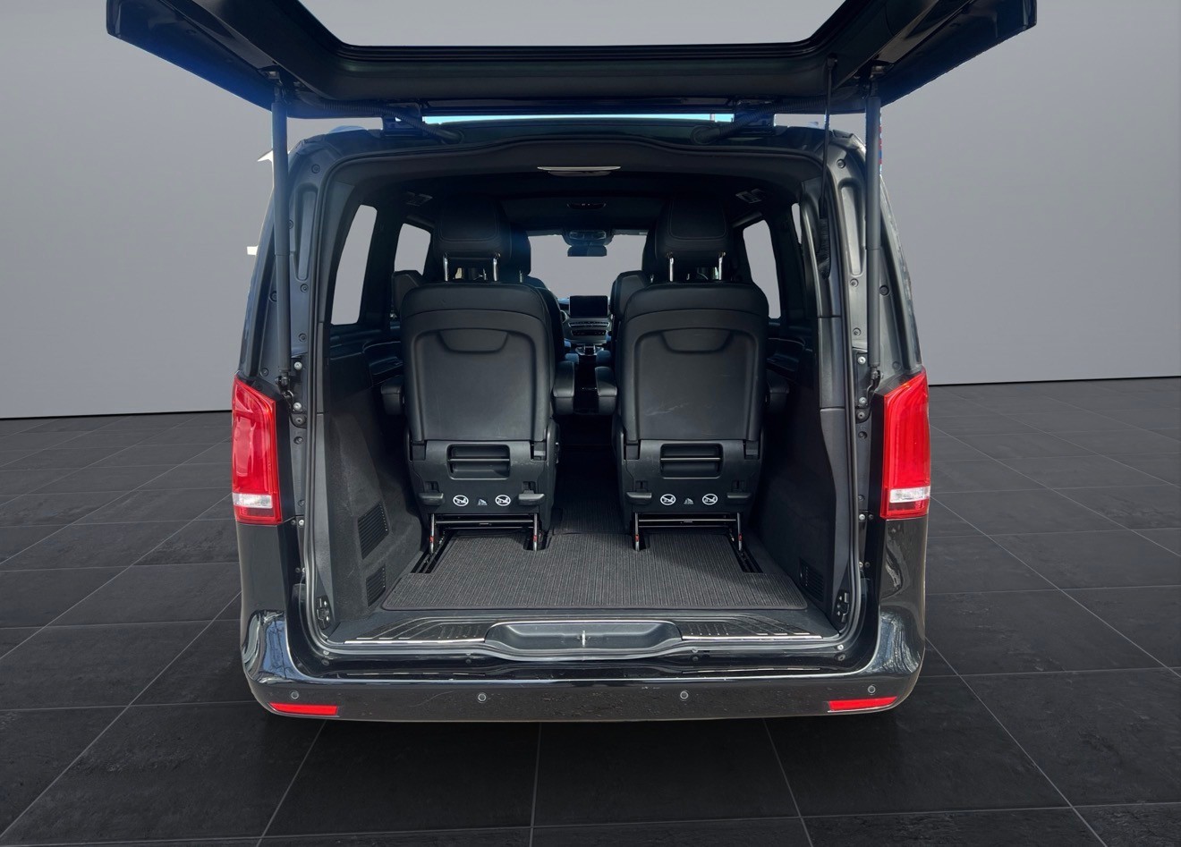 MERCEDES-BENZ V 250 d Avantgarde lang 7G-Tronic-image-15