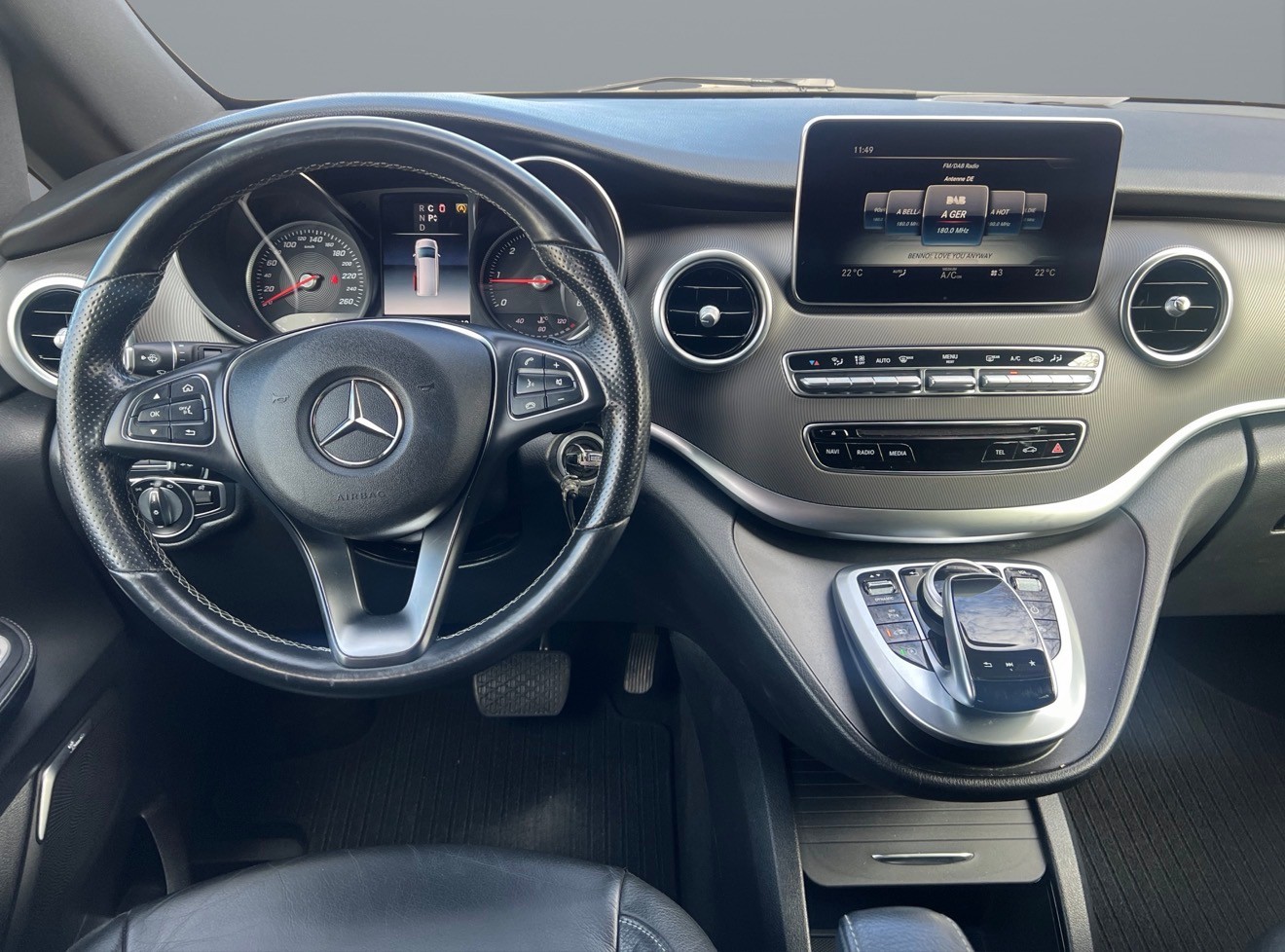 MERCEDES-BENZ V 250 d Avantgarde lang 7G-Tronic-image-8