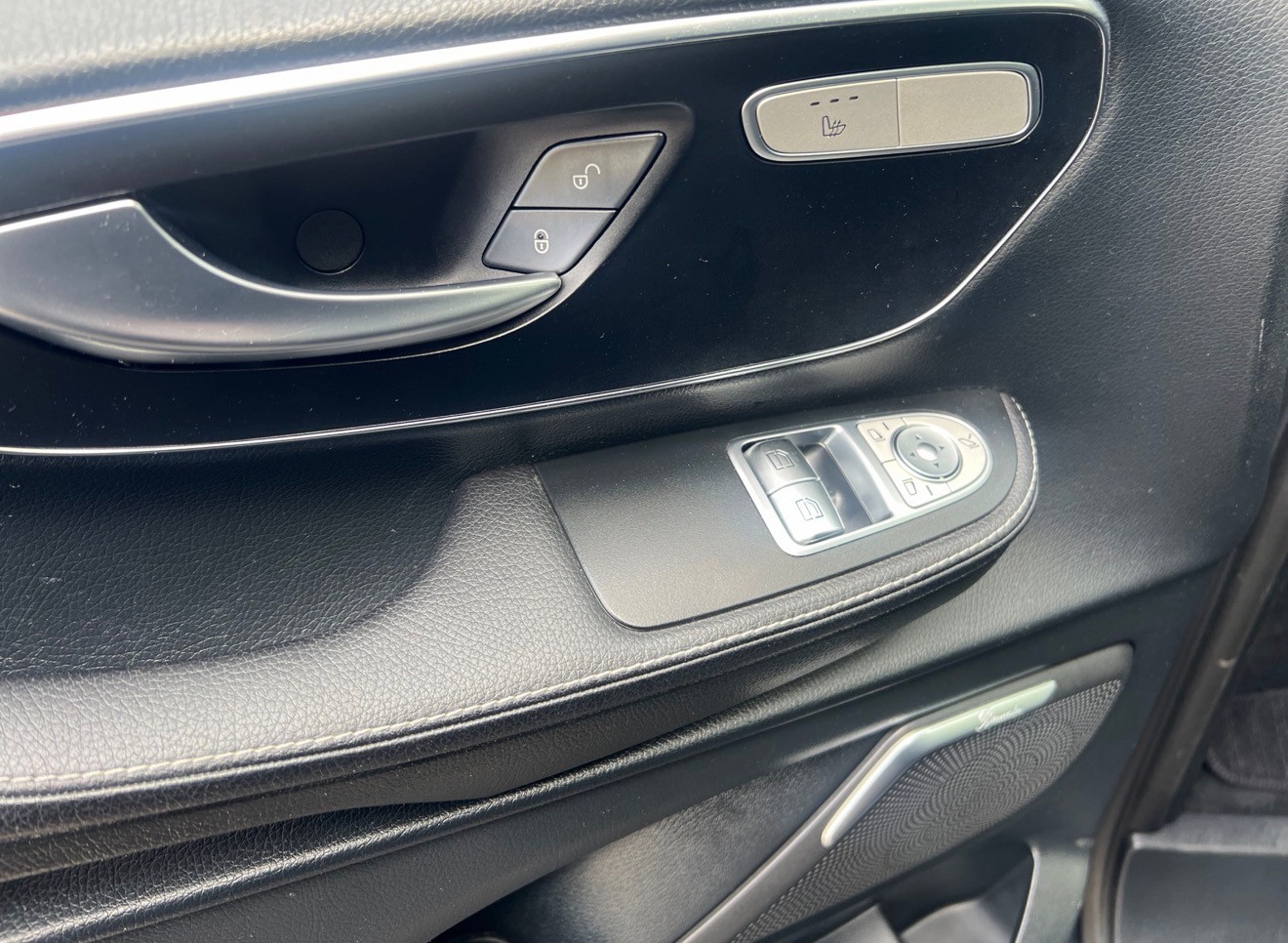 MERCEDES-BENZ V 250 d Avantgarde lang 7G-Tronic-image-10