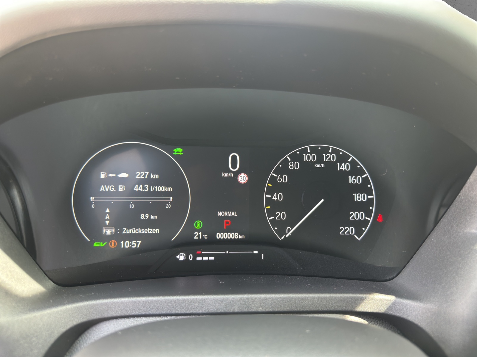 HONDA HR-V 1.5i-MMD Advance Sport CVT-image-6