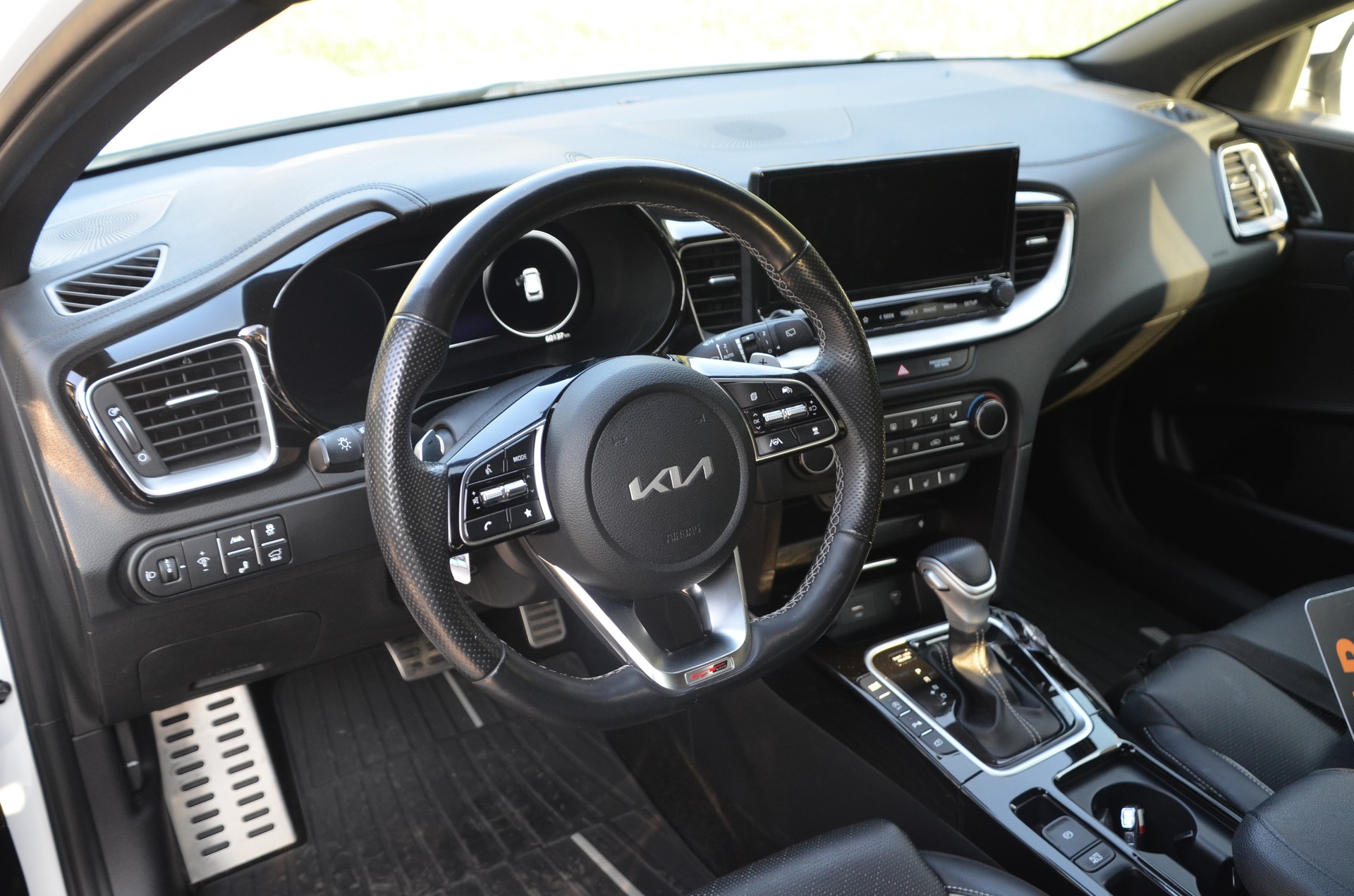 KIA Ceed Sportswagon 1.5 T-GDi MHEV GT Line DCT-image-9