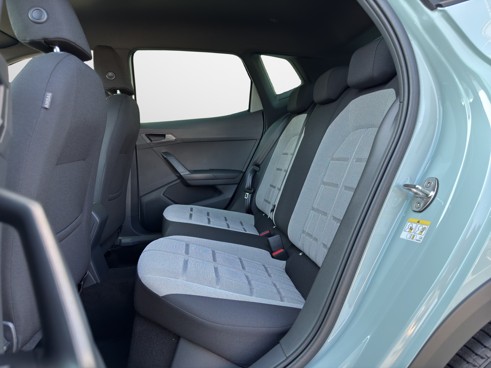 SEAT Arona 1.0 TSI 115 Move FR DSG-image-5