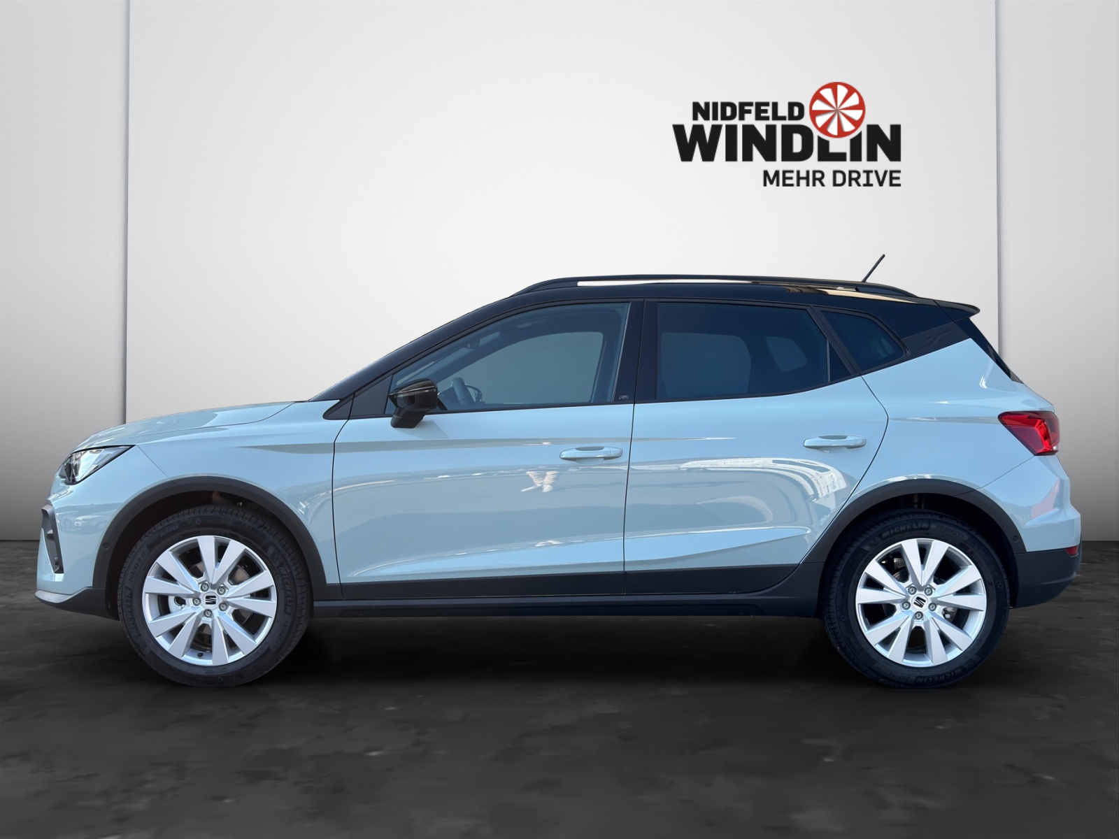 SEAT Arona 1.0 TSI 115 Move FR DSG-image-2