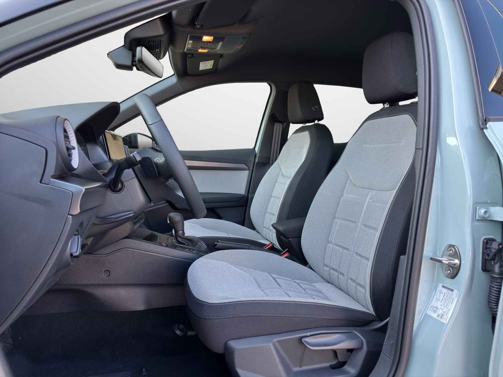 SEAT Arona 1.0 TSI 115 Move FR DSG-image-4
