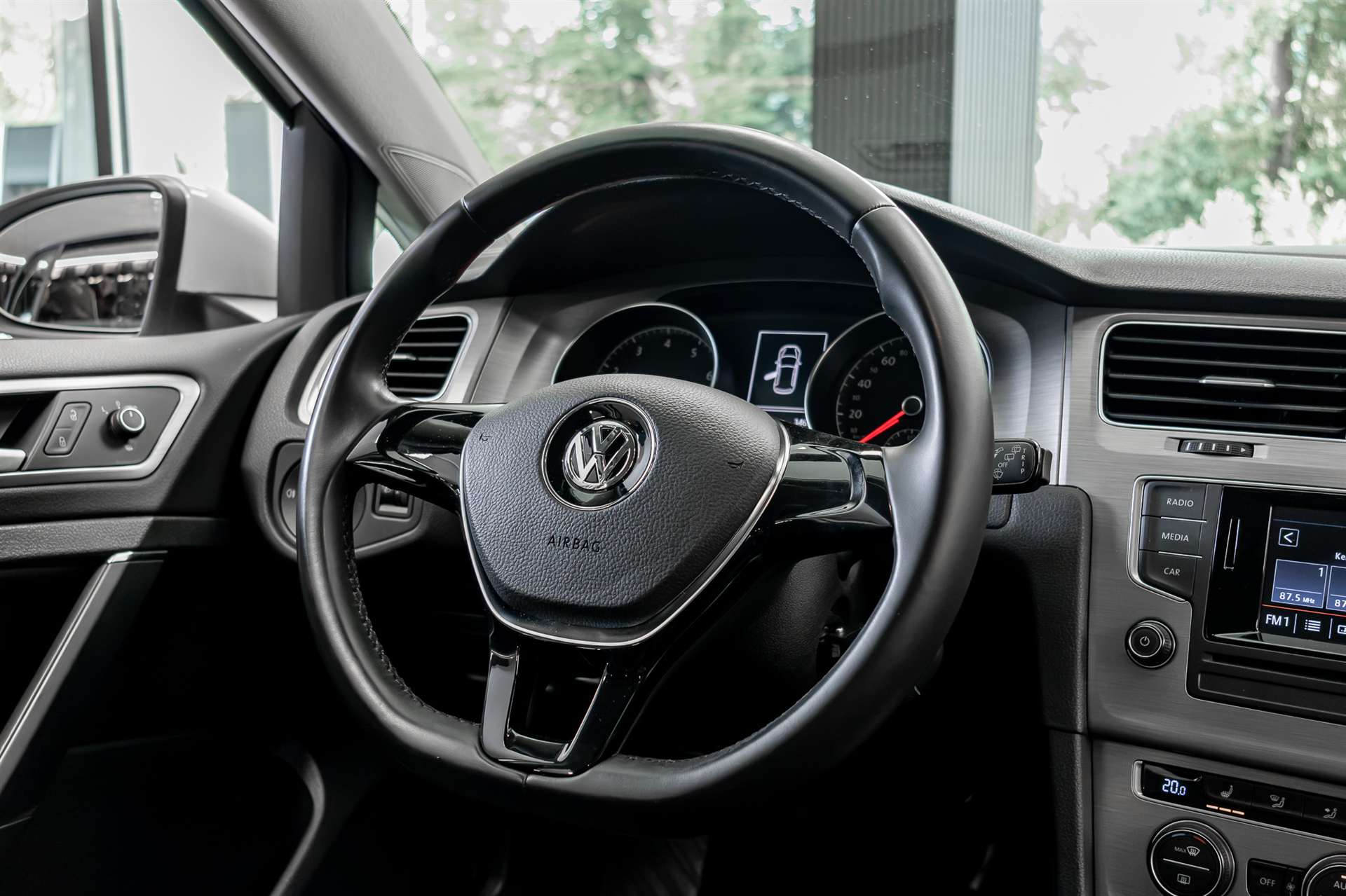 VW Golf 1.2 TSI Comfortline-image-6