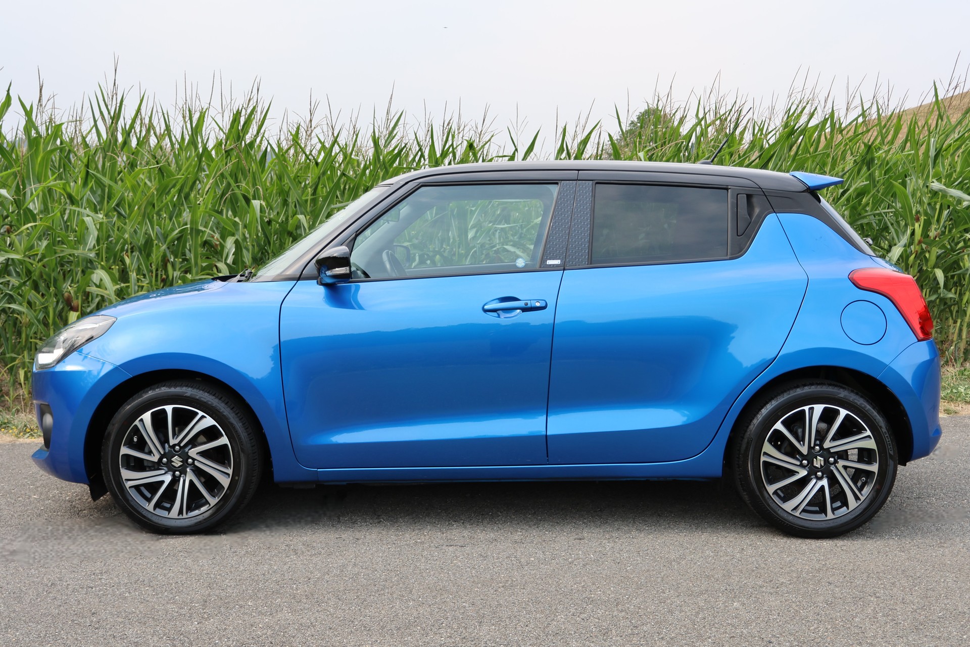 SUZUKI Swift 1.2 Generation Top Hybrid-image-1