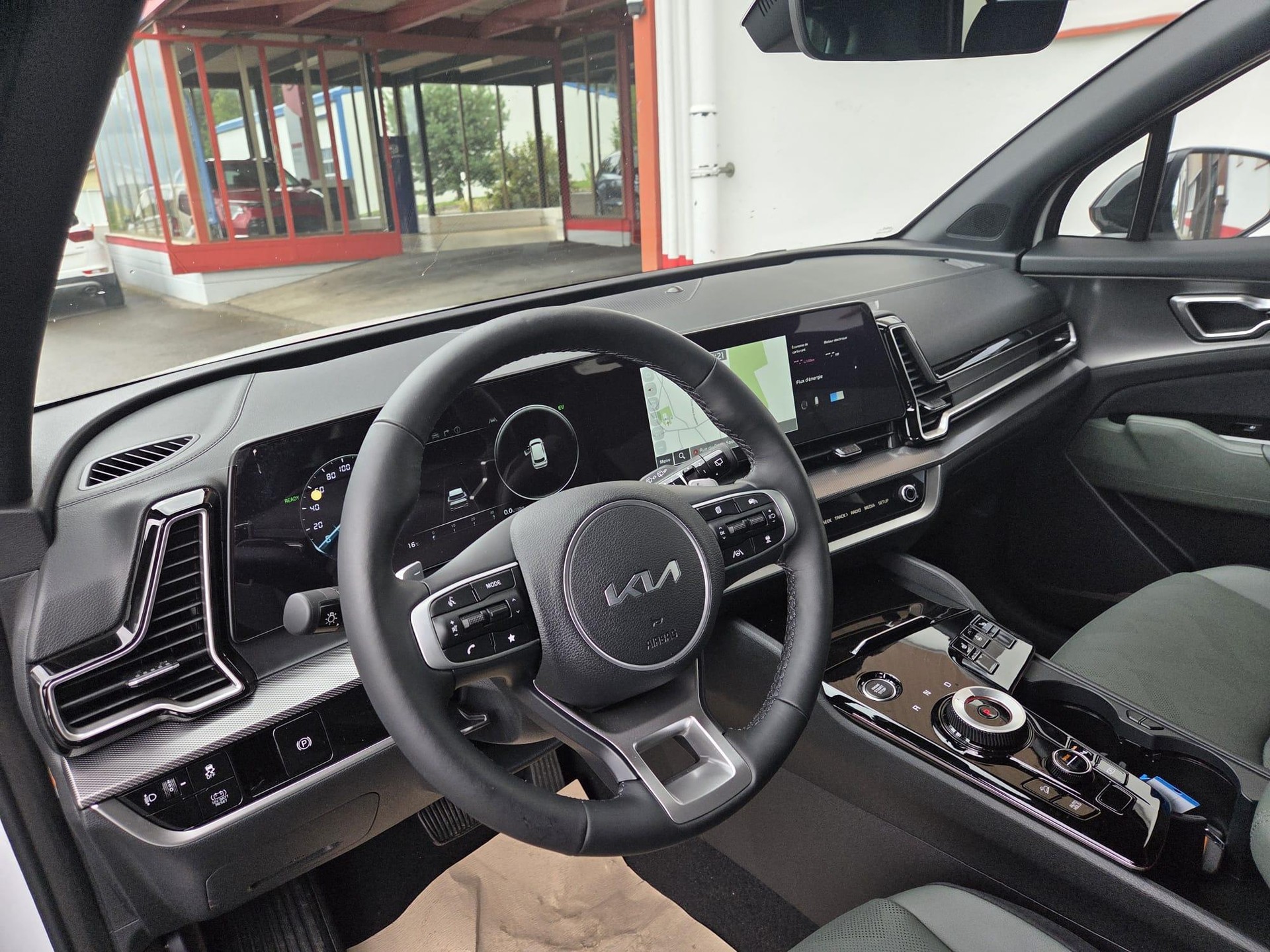 KIA Sportage 1.6 T-GDi Hybrid Power Edition-image-4