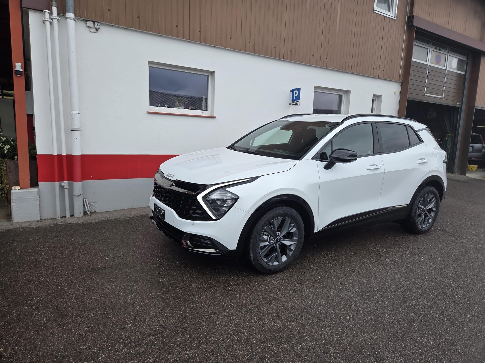 KIA Sportage 1.6 T-GDi Hybrid Power Edition-image-0