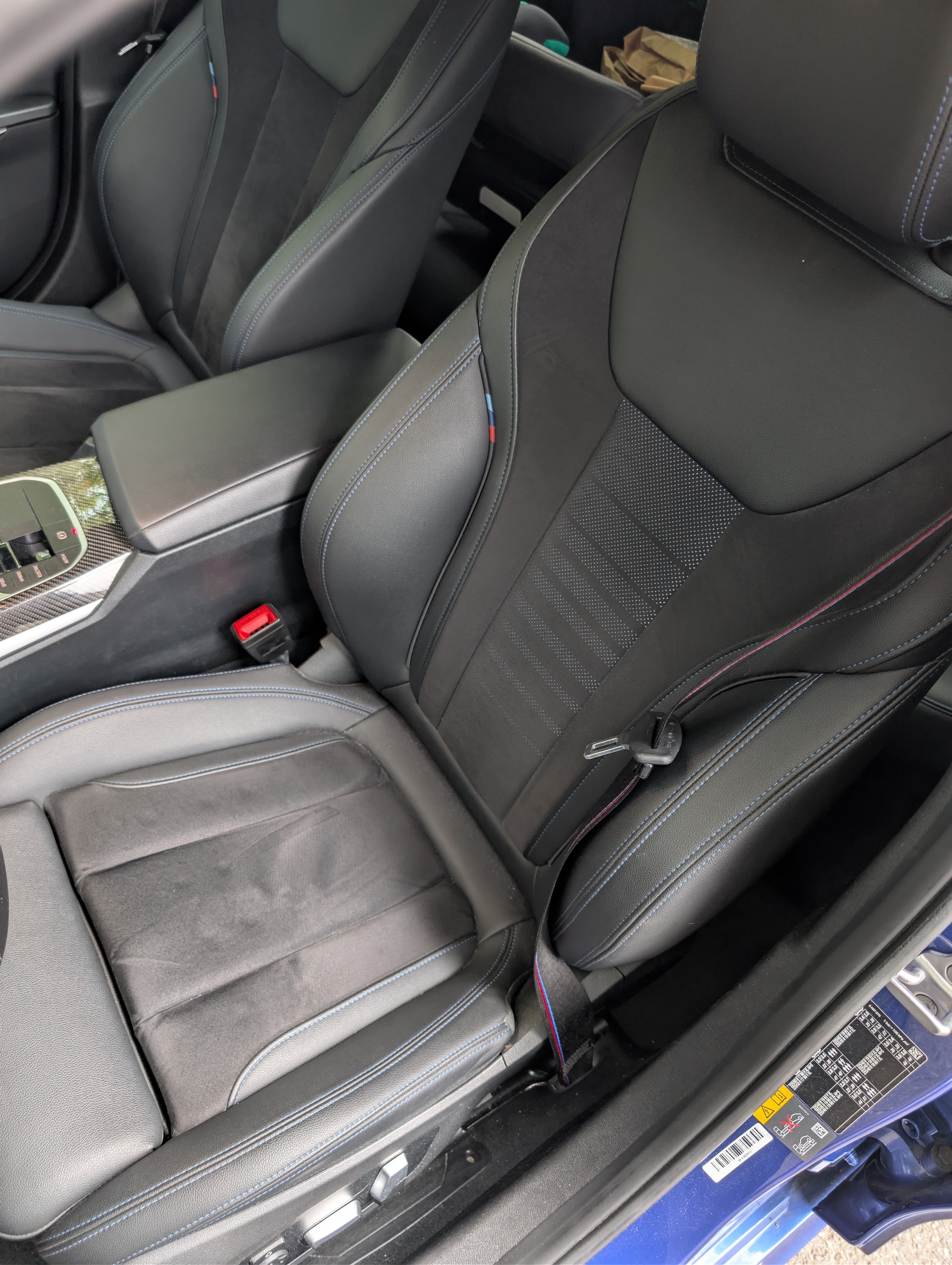 BMW 330e-image-5