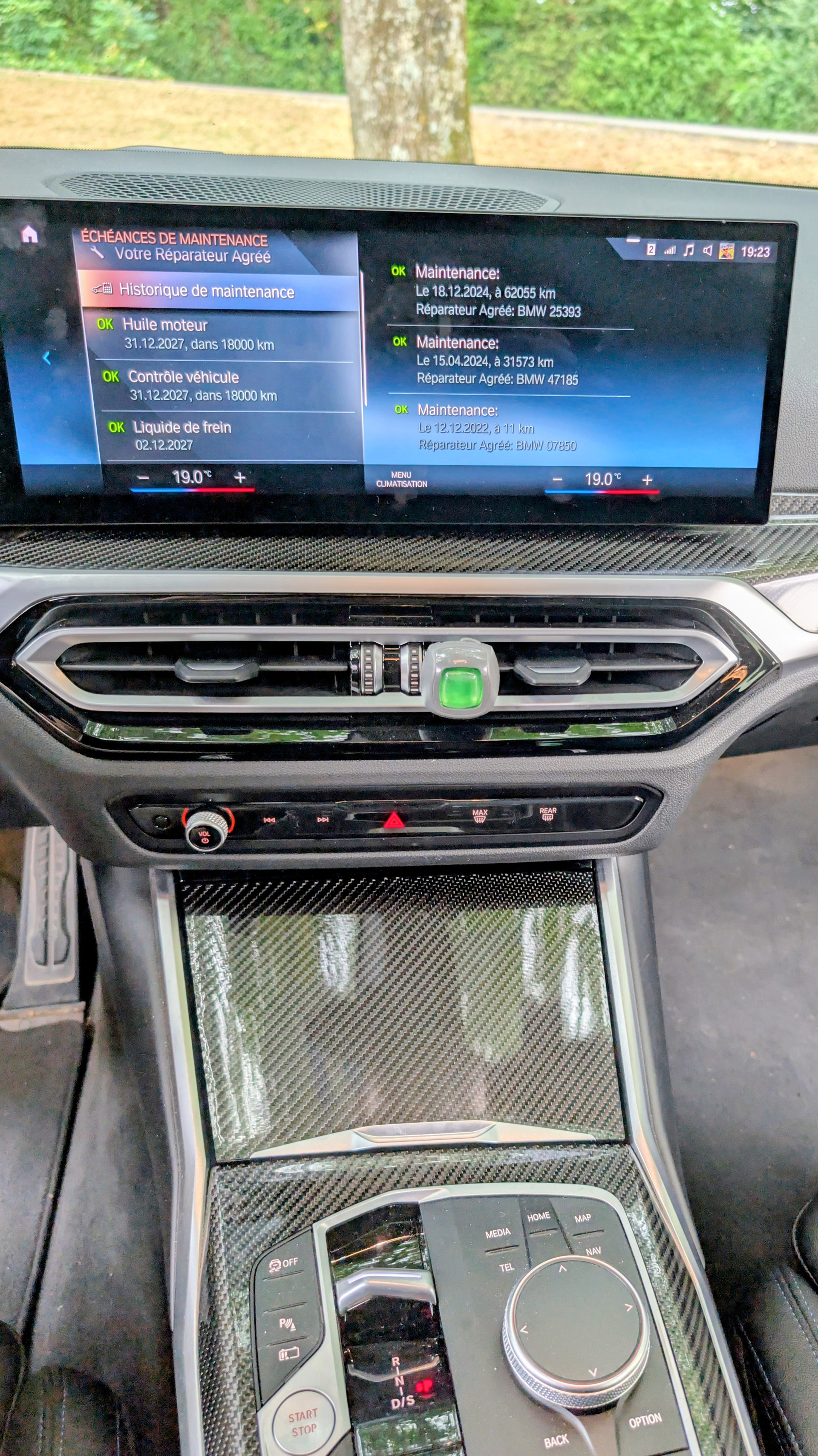 BMW 330e-image-3