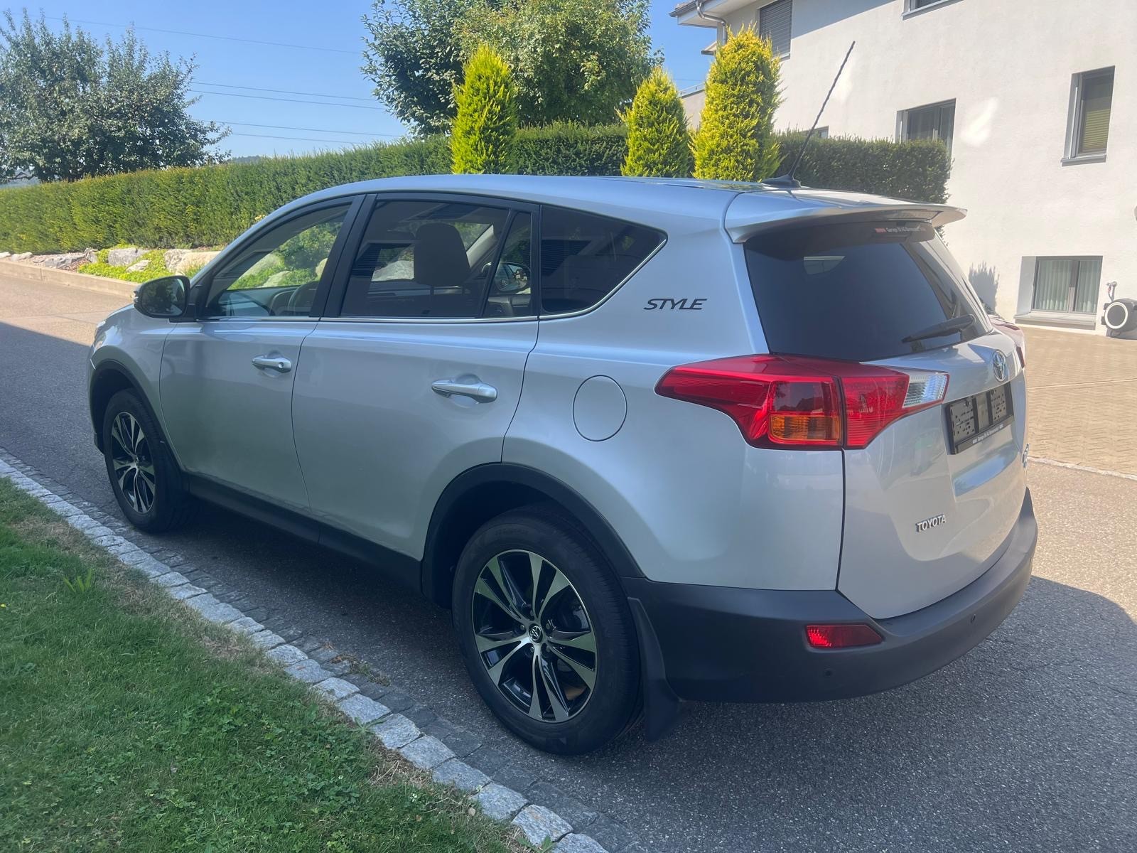 TOYOTA RAV-4 2.0 16V Sol Multidrive S-image-2