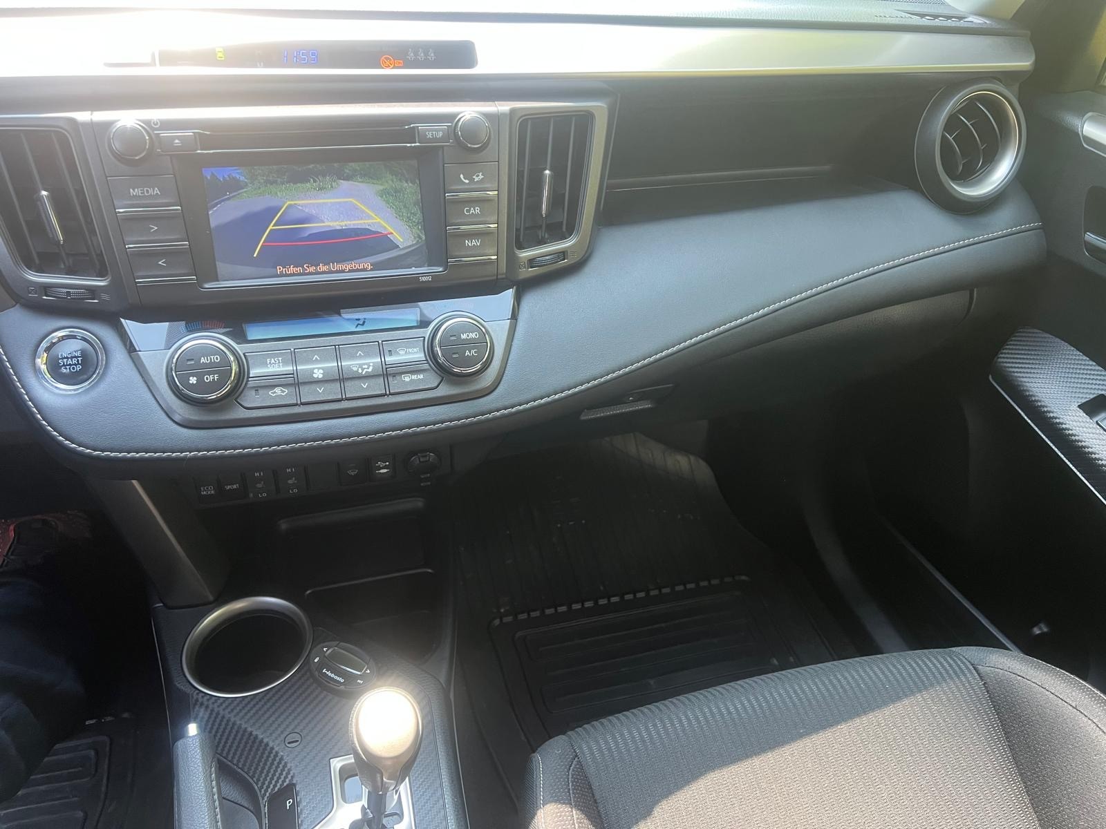 TOYOTA RAV-4 2.0 16V Sol Multidrive S-image-8