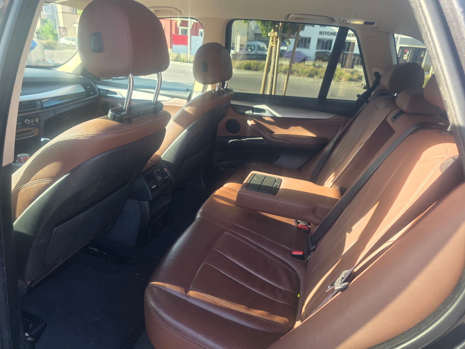 BMW 40d xDrive-image-2