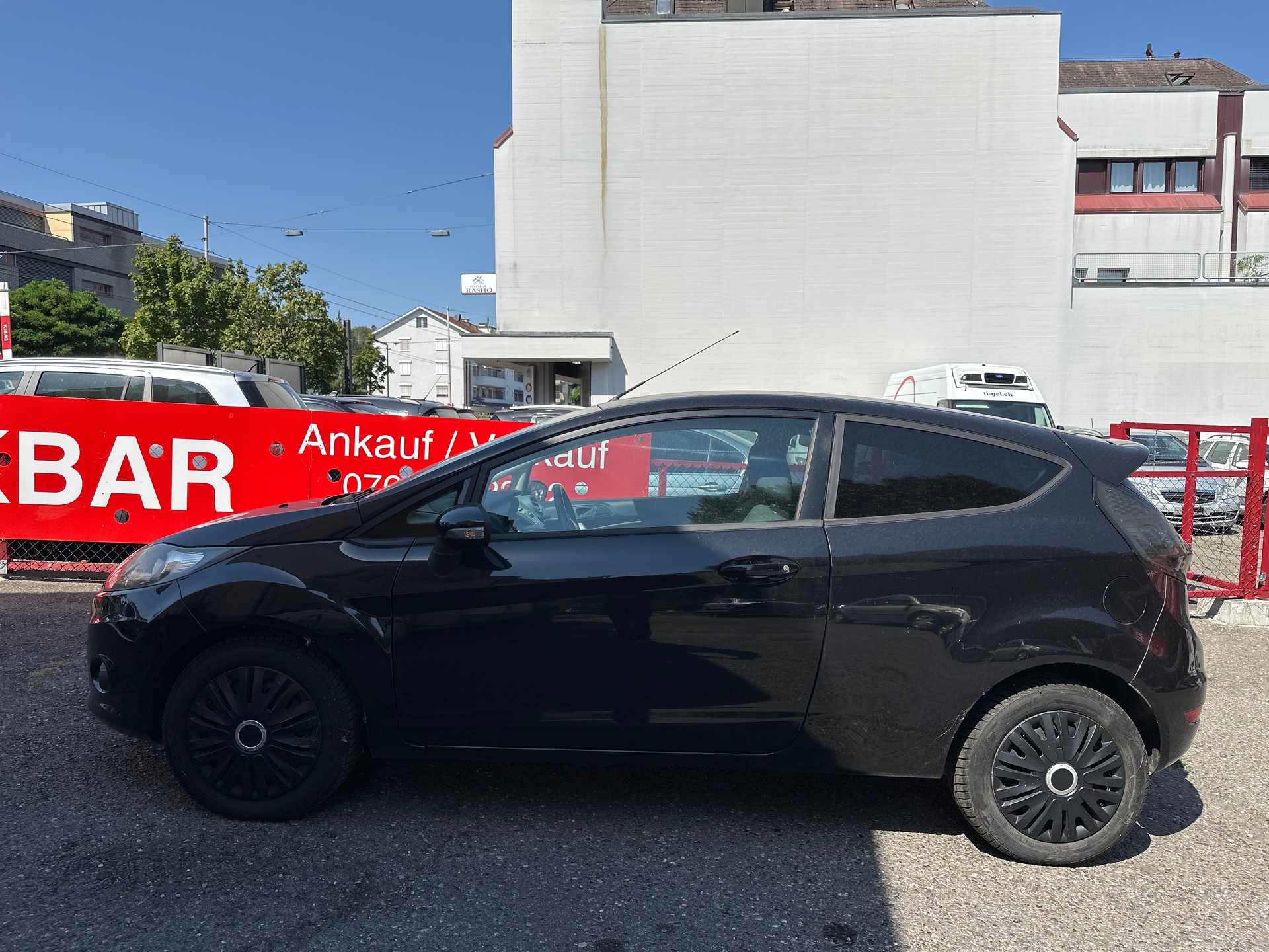 FORD Fiesta 1.25 16V Titanium-image-3