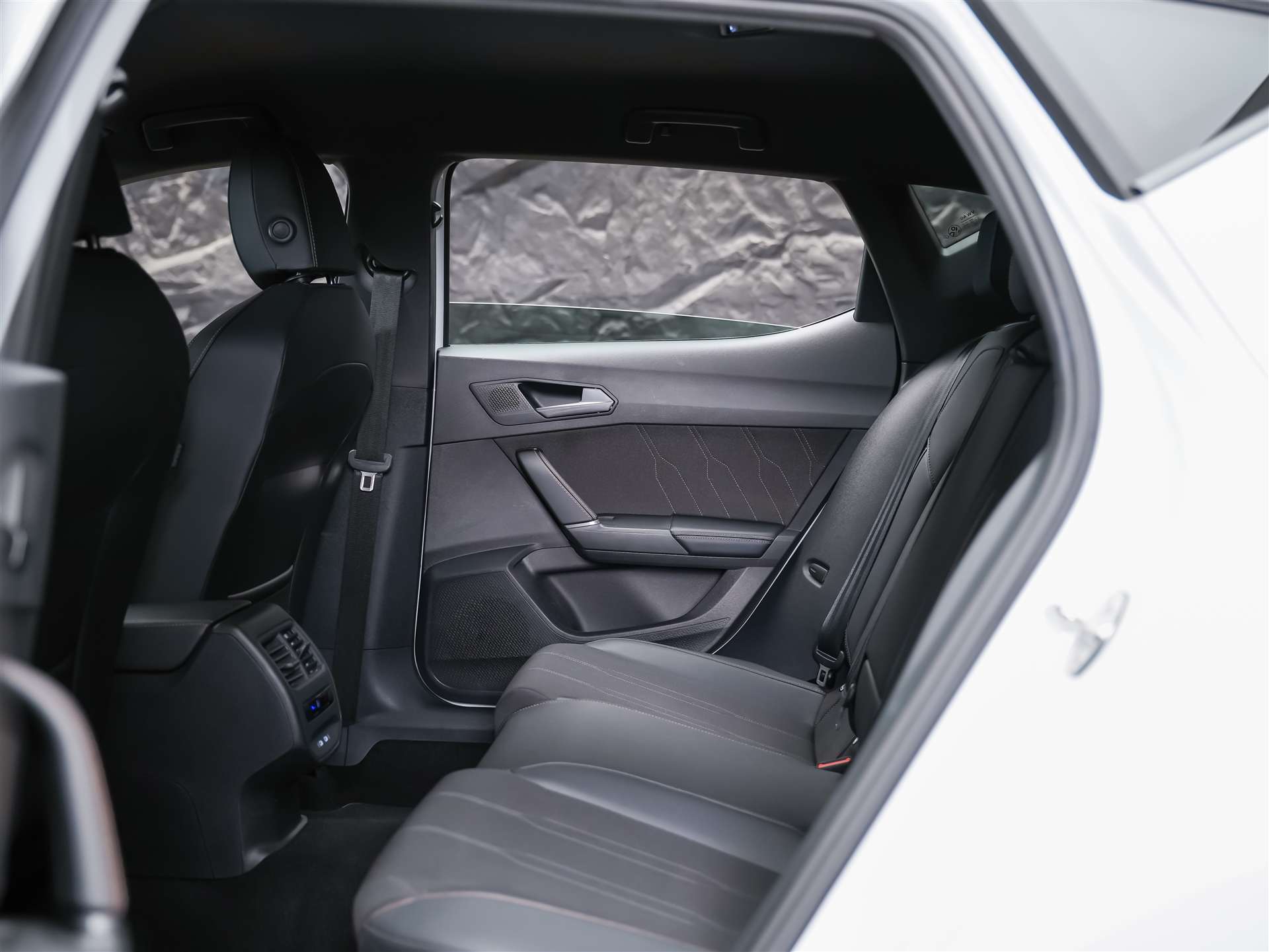 CUPRA LEON 2.0 TDI DSG *NEUES MODELL*Werksgarantie*Lenkradheizung*Assistenten*-image-11