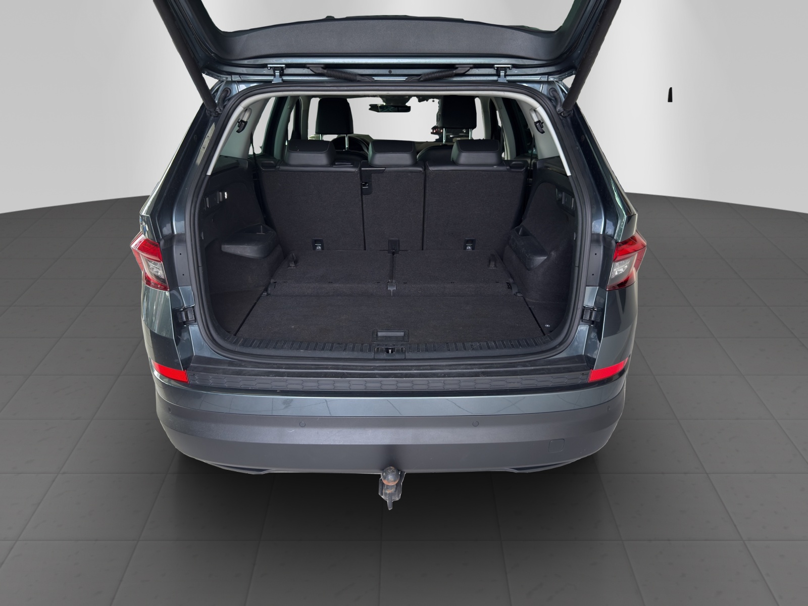 SKODA Kodiaq 2.0 TDI CR Style 4x4 DSG, 7-Sitzer, 8-fach bereift-image-10