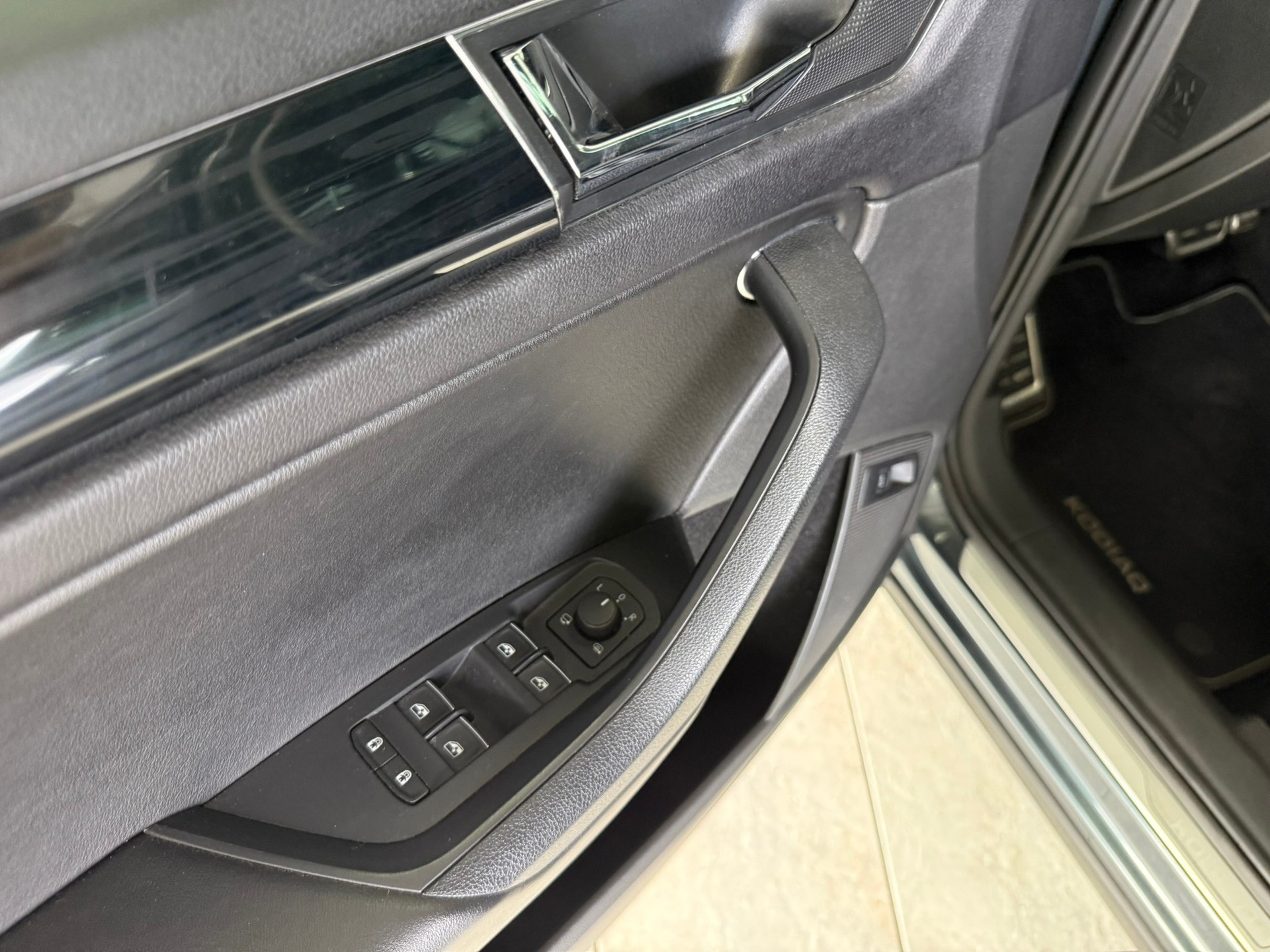 SKODA Kodiaq 2.0 TDI CR Style 4x4 DSG, 7-Sitzer, 8-fach bereift-image-13