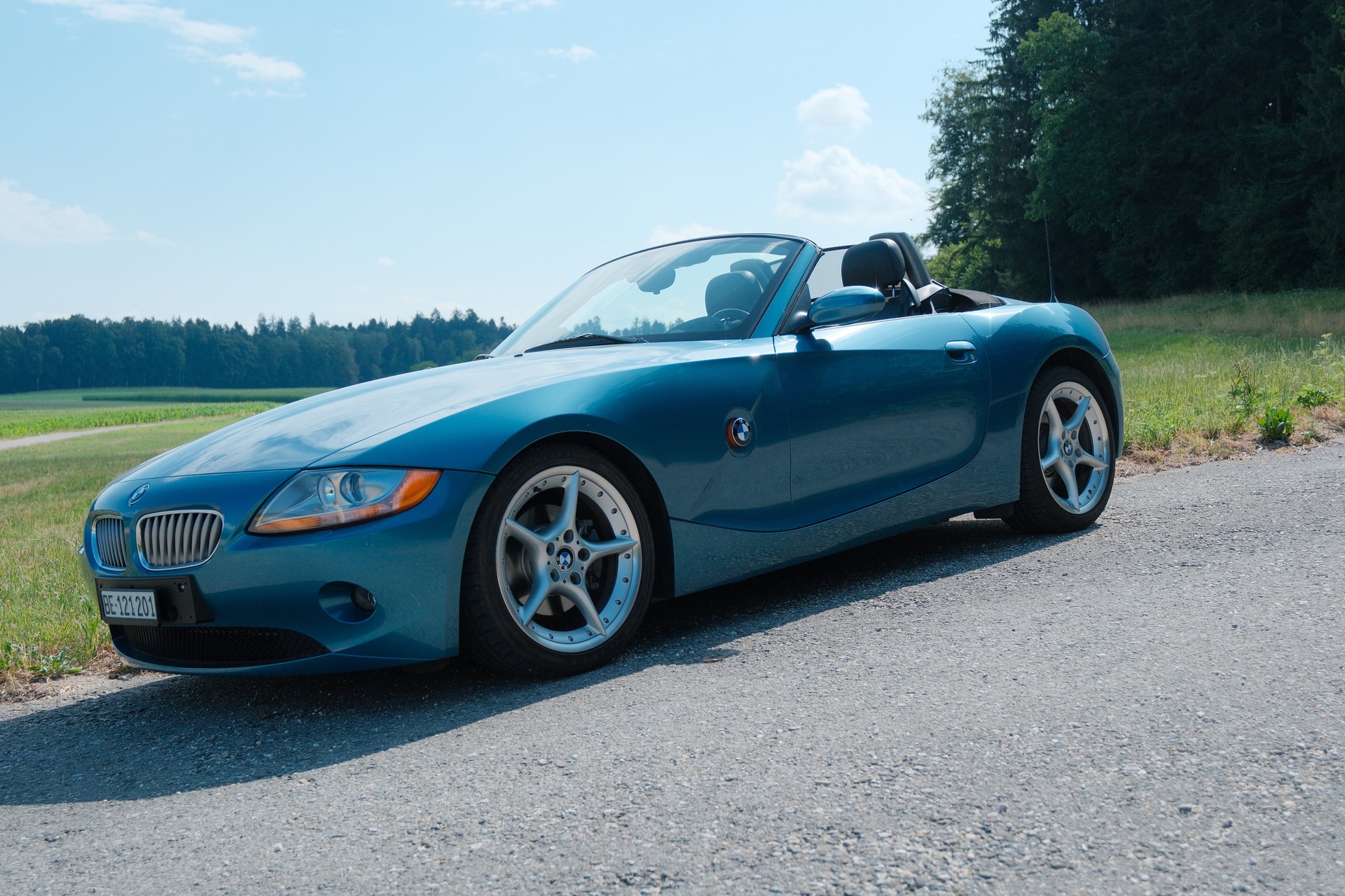 BMW 3.0i-image-4