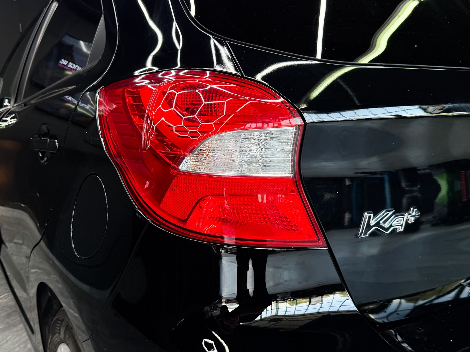FORD KA+ 1.2 Ti-VCT Cool&Sound-image-8