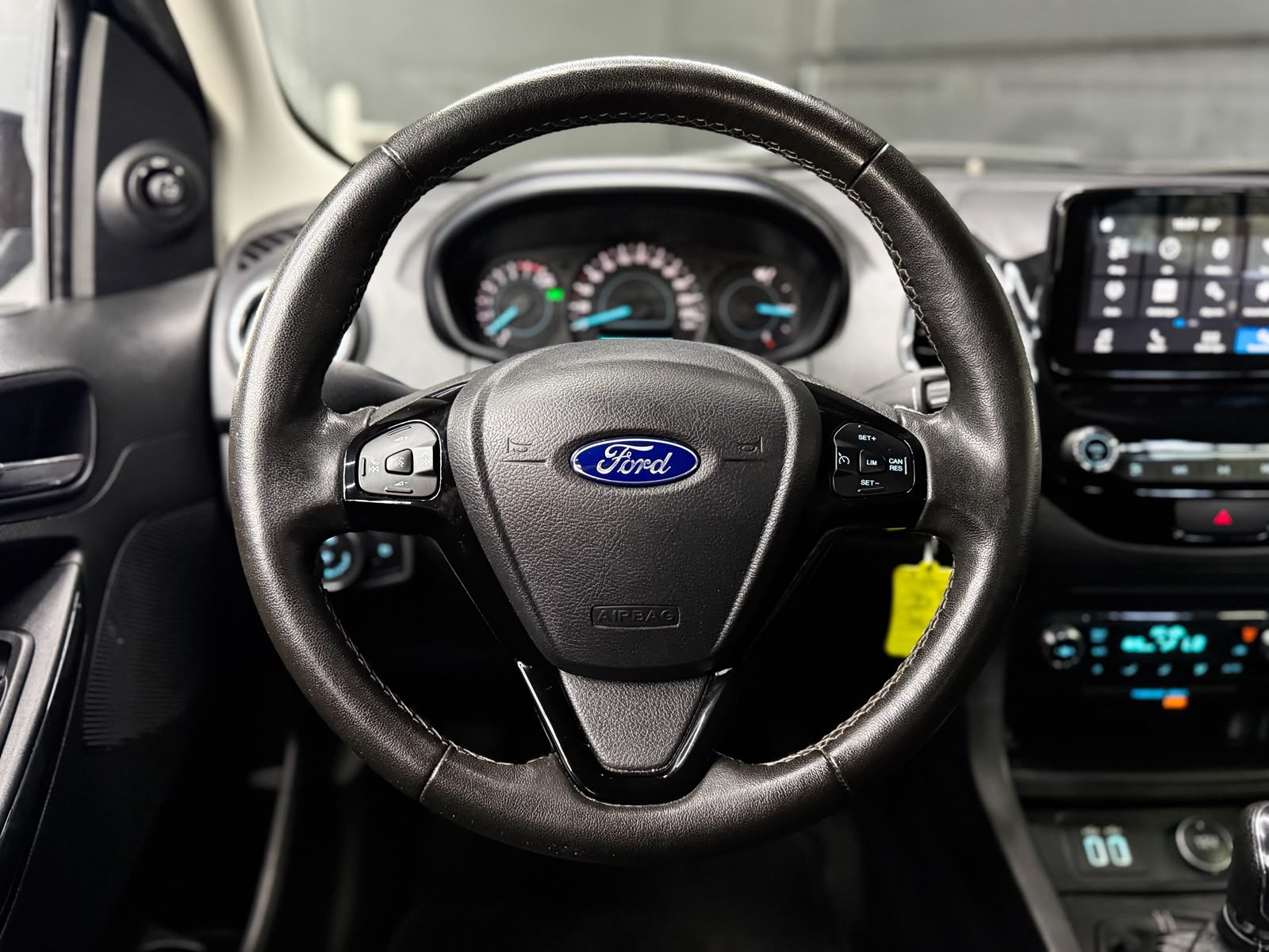 FORD KA+ 1.2 Ti-VCT Cool&Sound-image-10