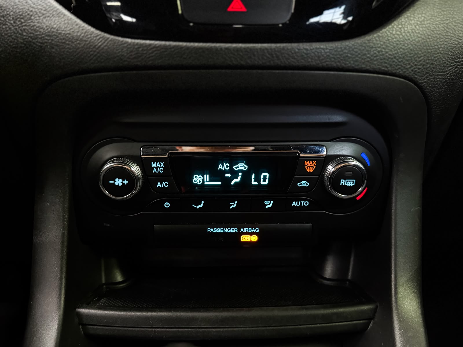 FORD KA+ 1.2 Ti-VCT Cool&Sound-image-14