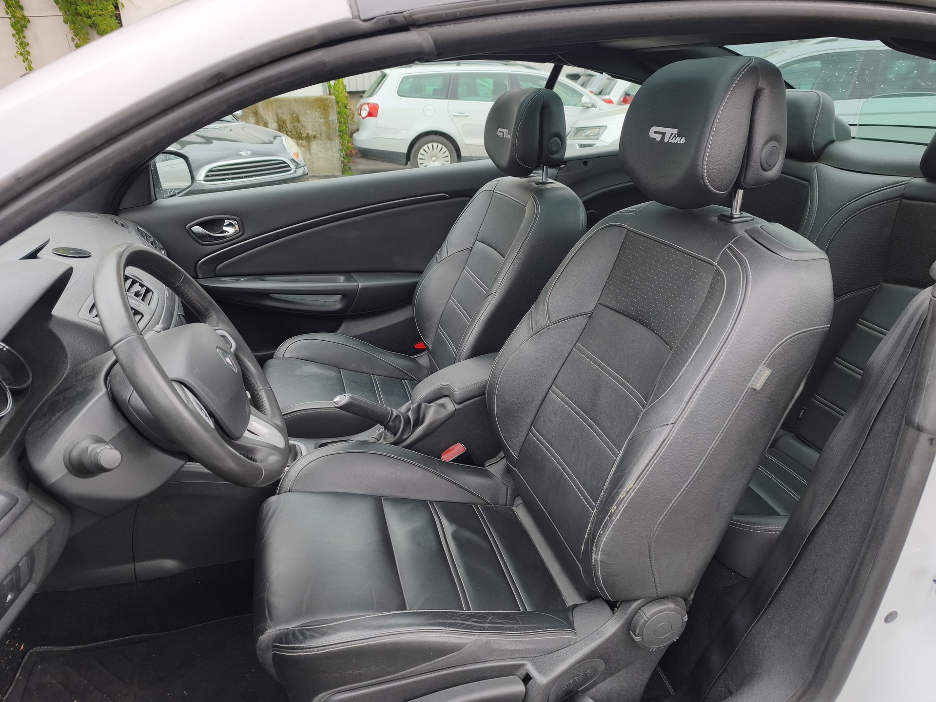 RENAULT Mégane CC 1.4 16V Turbo Floride-image-13