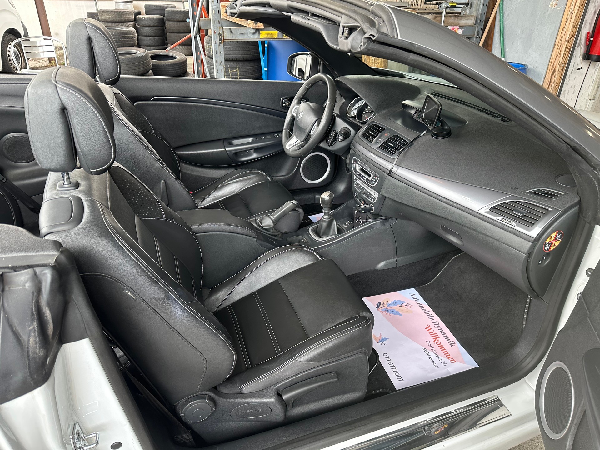 RENAULT Mégane CC 1.4 16V Turbo Floride-image-10