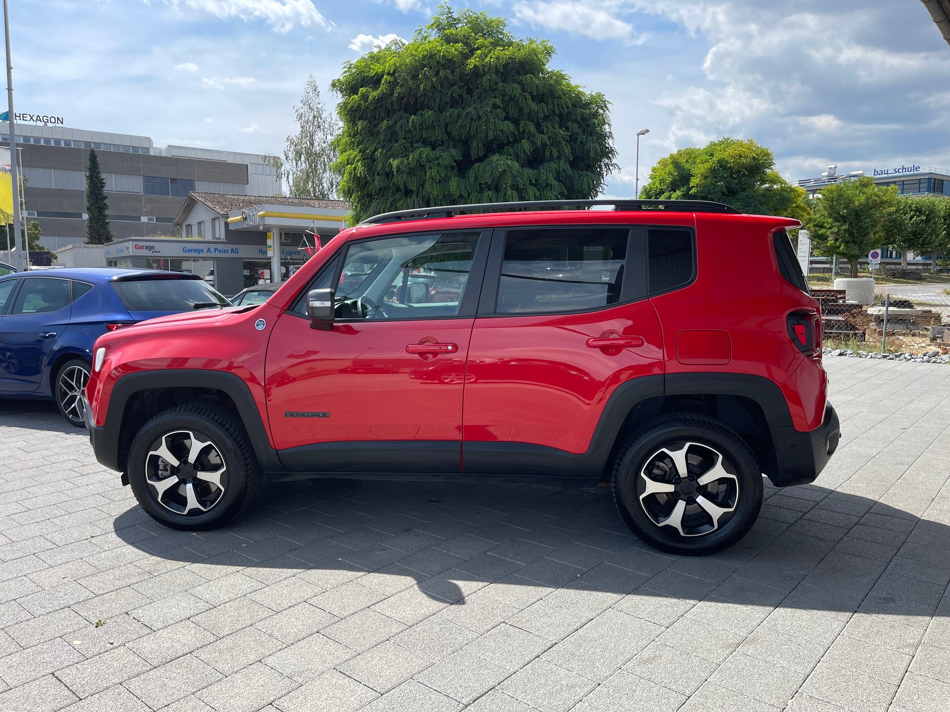 JEEP Renegade 1.3 T PHEV Trailhawk AWD-image-9