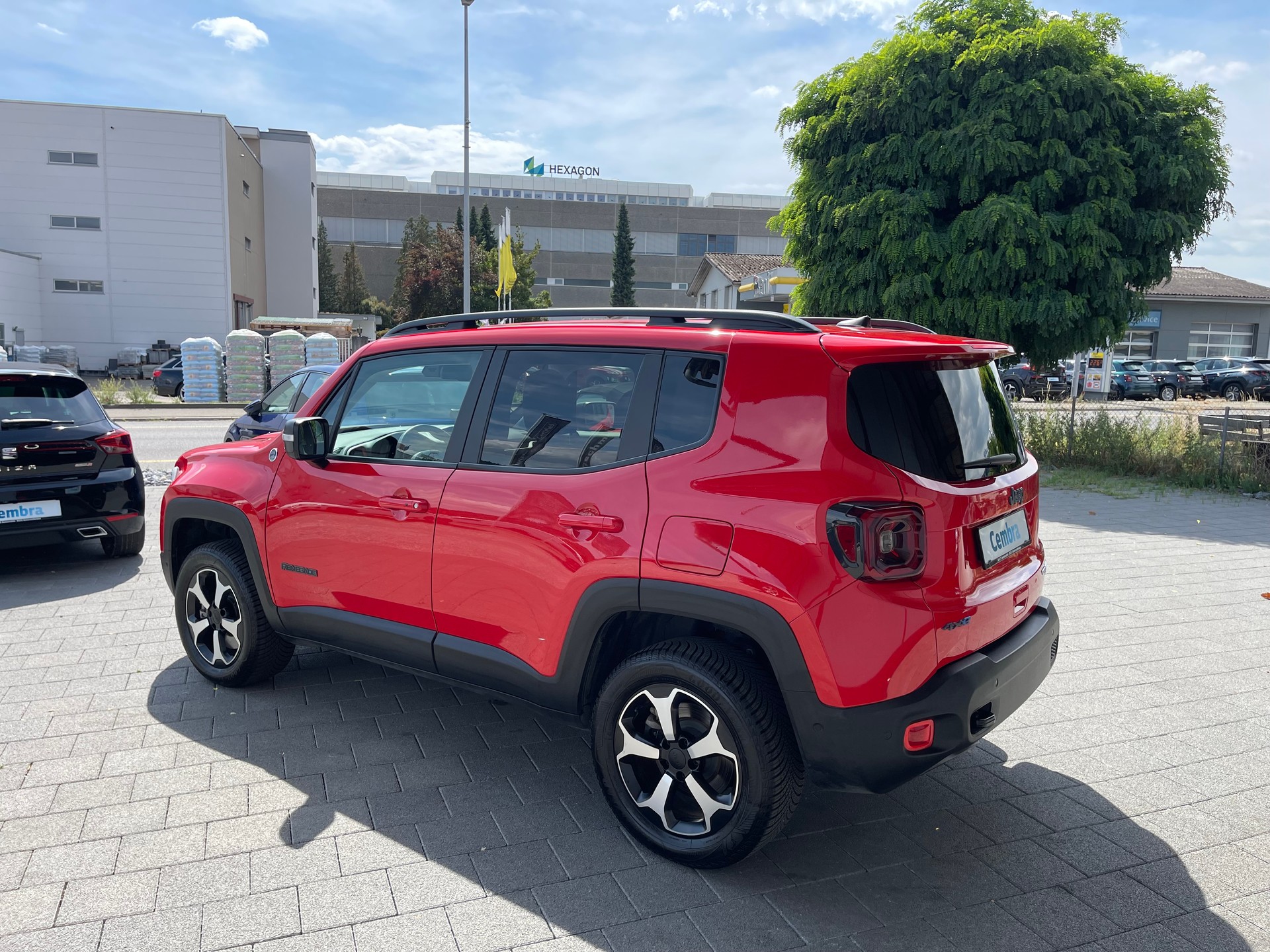 JEEP Renegade 1.3 T PHEV Trailhawk AWD-image-8