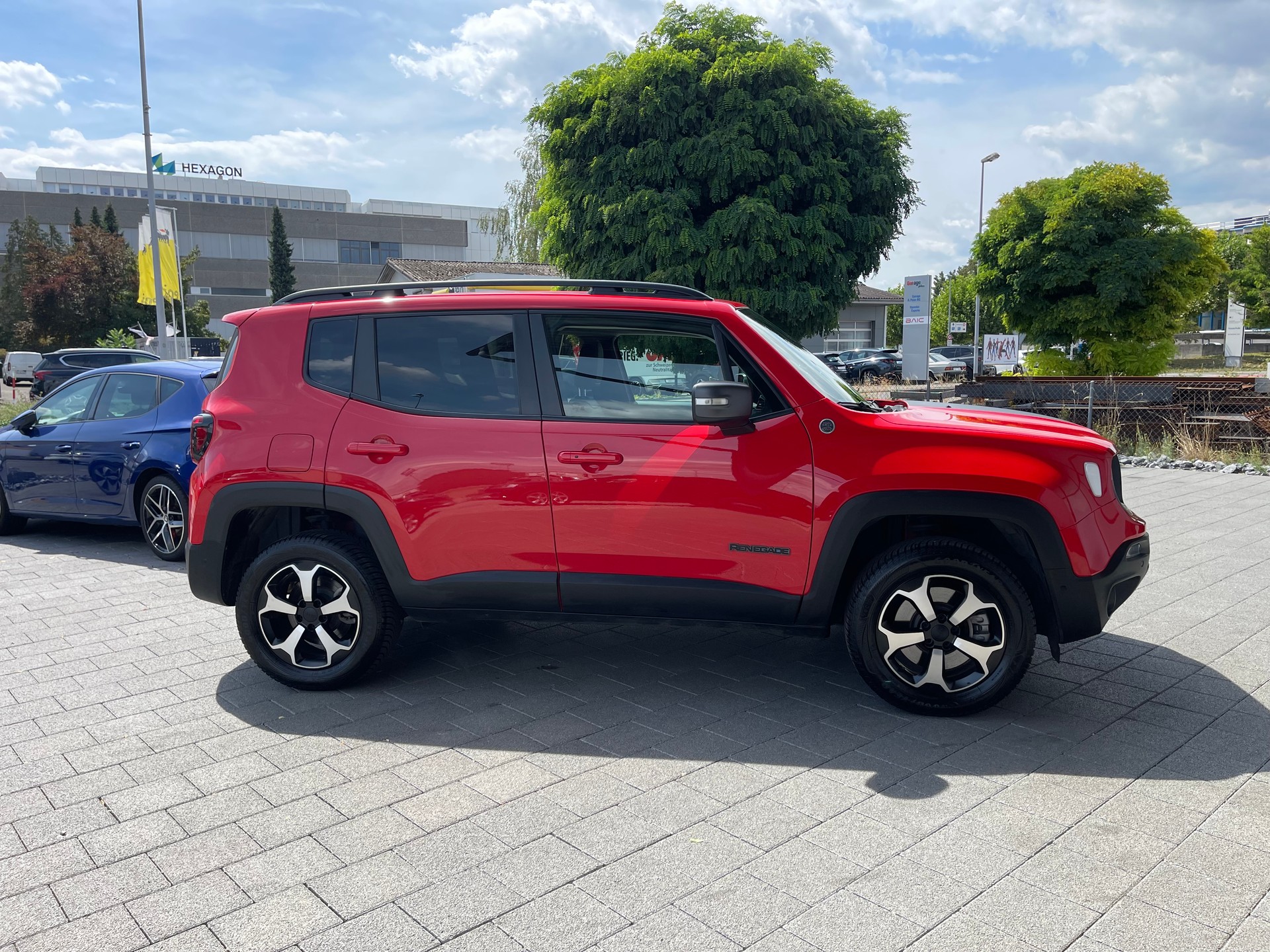 JEEP Renegade 1.3 T PHEV Trailhawk AWD-image-4