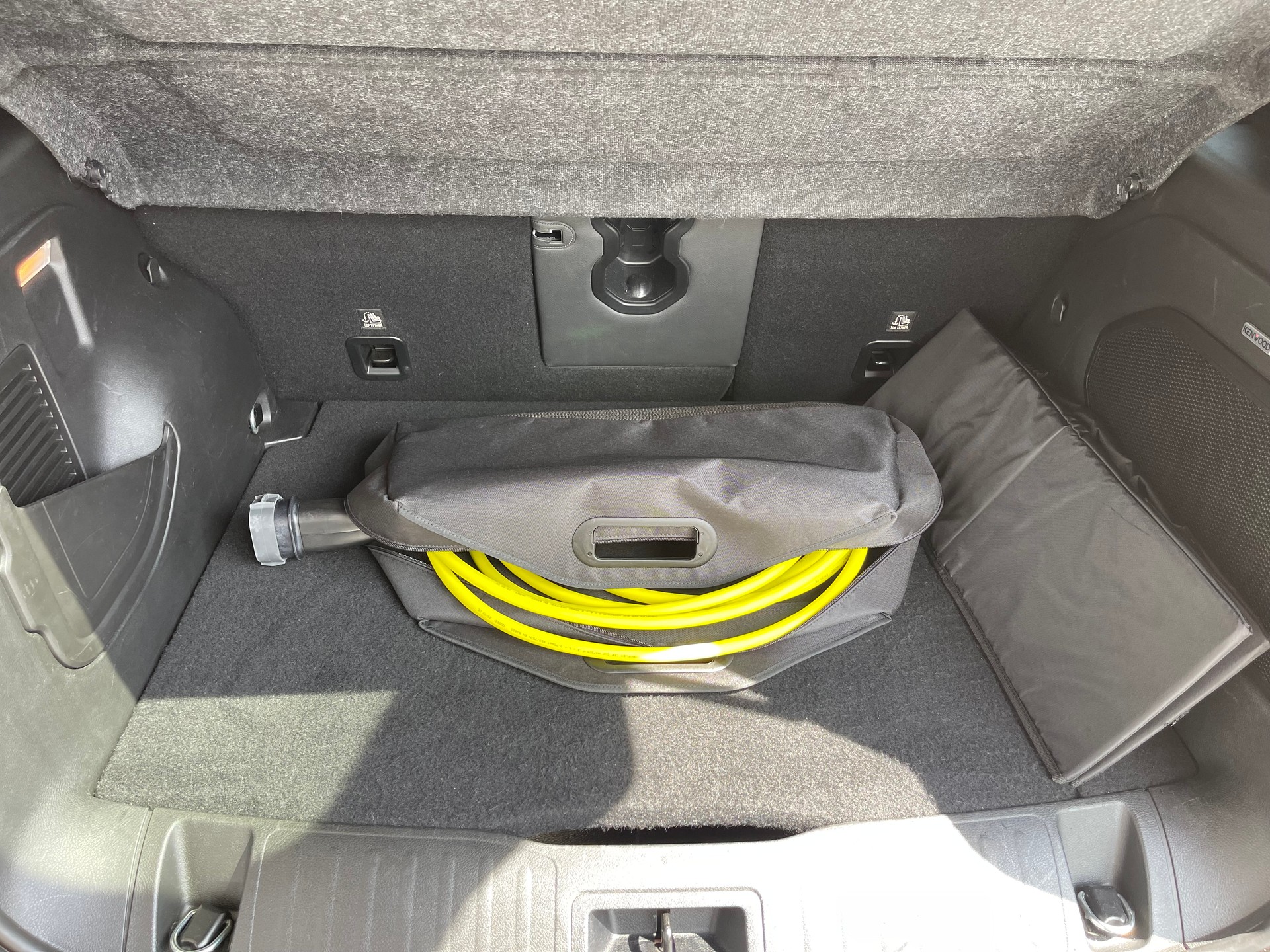 JEEP Renegade 1.3 T PHEV Trailhawk AWD-image-15