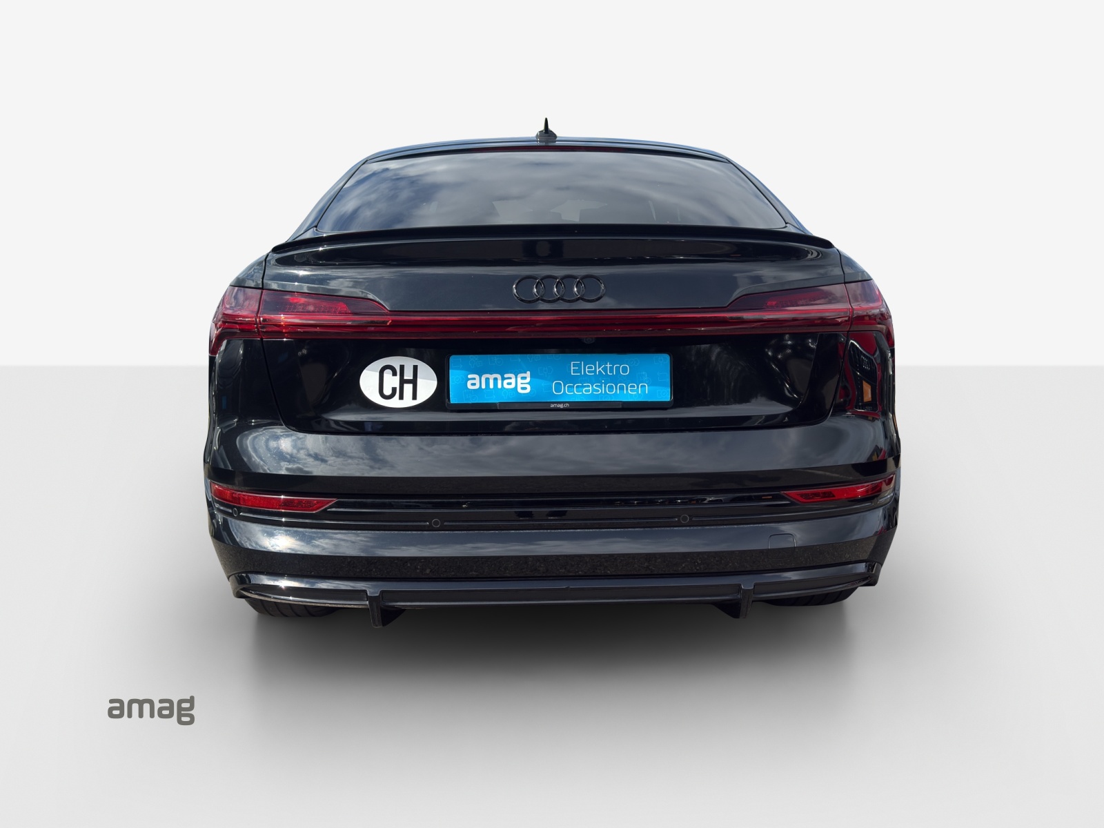 AUDI e-tron 55 Sportback S Line quattro-image-3
