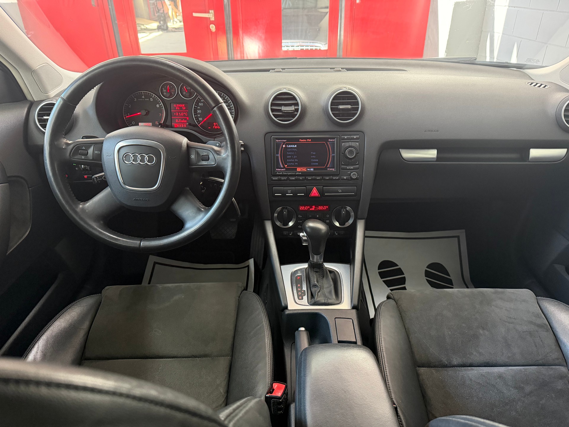 AUDI A3 Sportback 2.0 Turbo FSI Ambition S-tronic //NEU AB MFK!-image-10