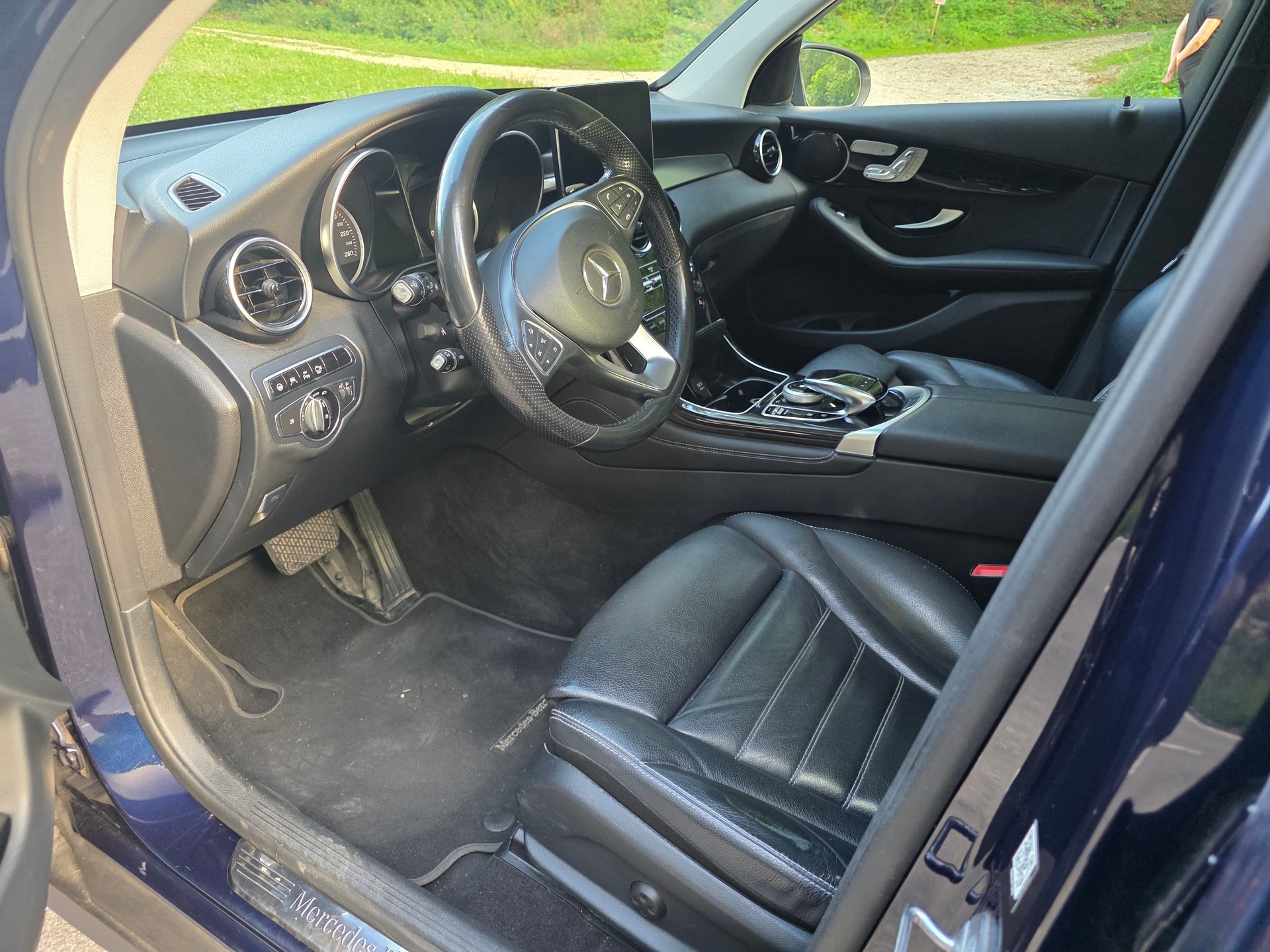 MERCEDES-BENZ GLC 250 d Exclusive 4Matic 9G-Tronic-image-3