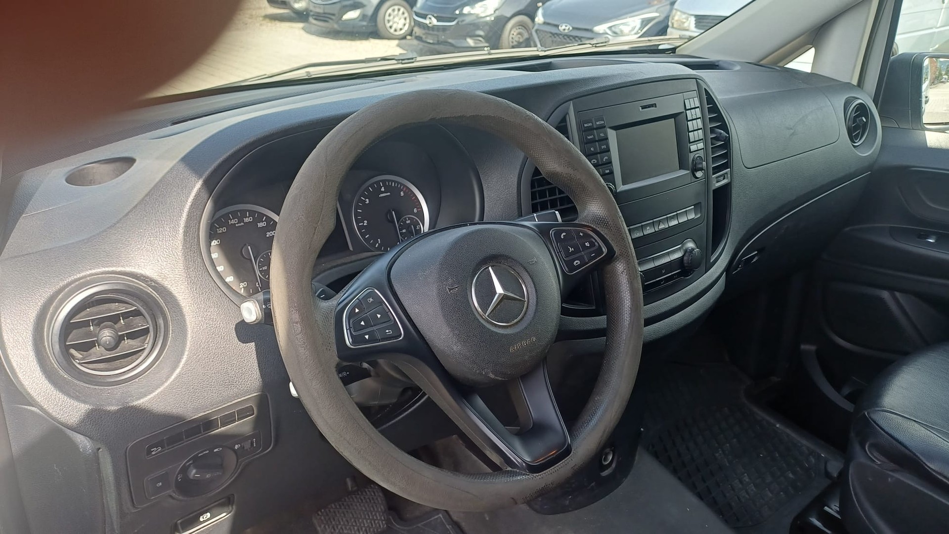 MERCEDES-BENZ Vito 119 BlueTEC 4Matic 7G-Tronic Euro 6-image-6