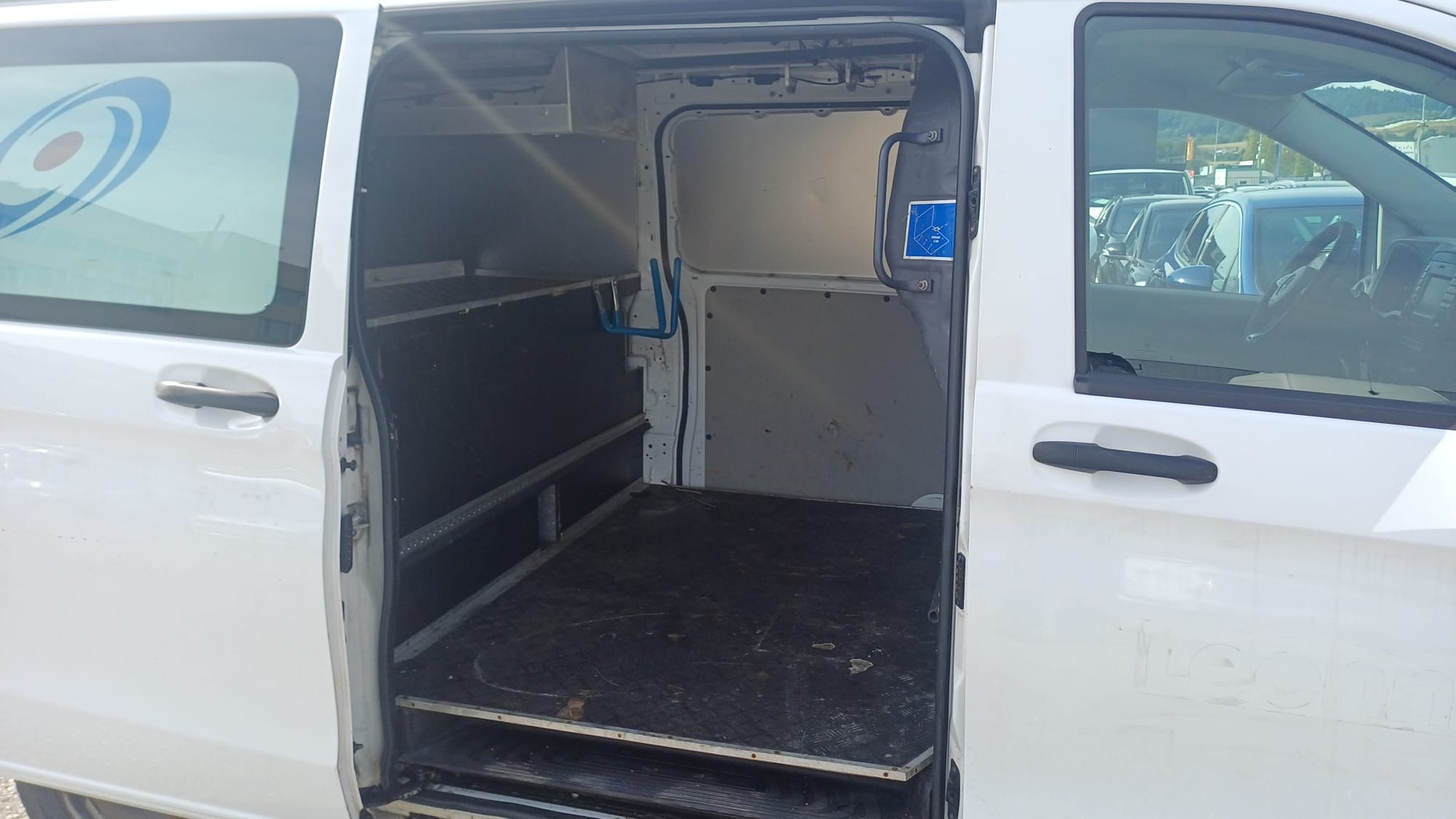 MERCEDES-BENZ Vito 119 BlueTEC 4Matic 7G-Tronic Euro 6-image-4