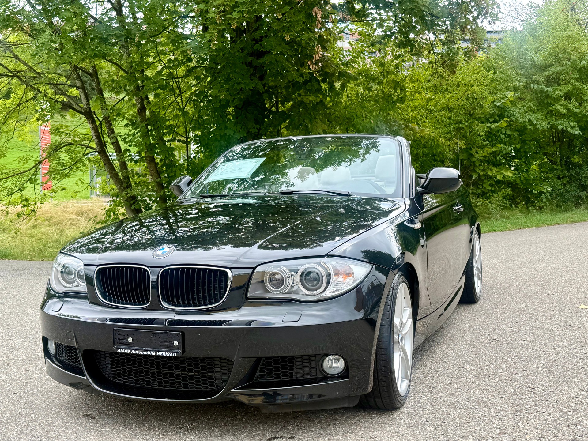 BMW 118i Cabrio-image-0