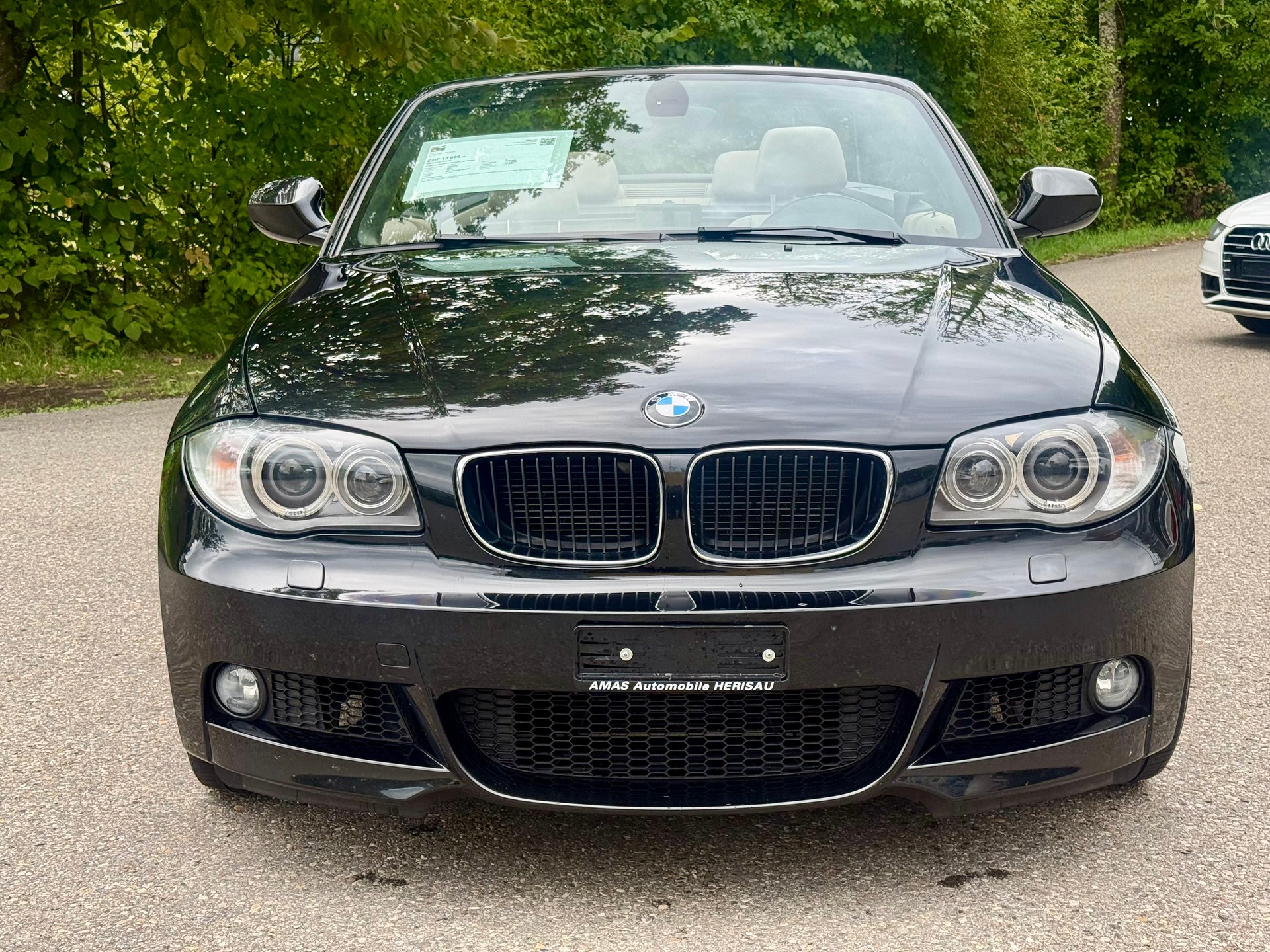 BMW 118i Cabrio-image-7