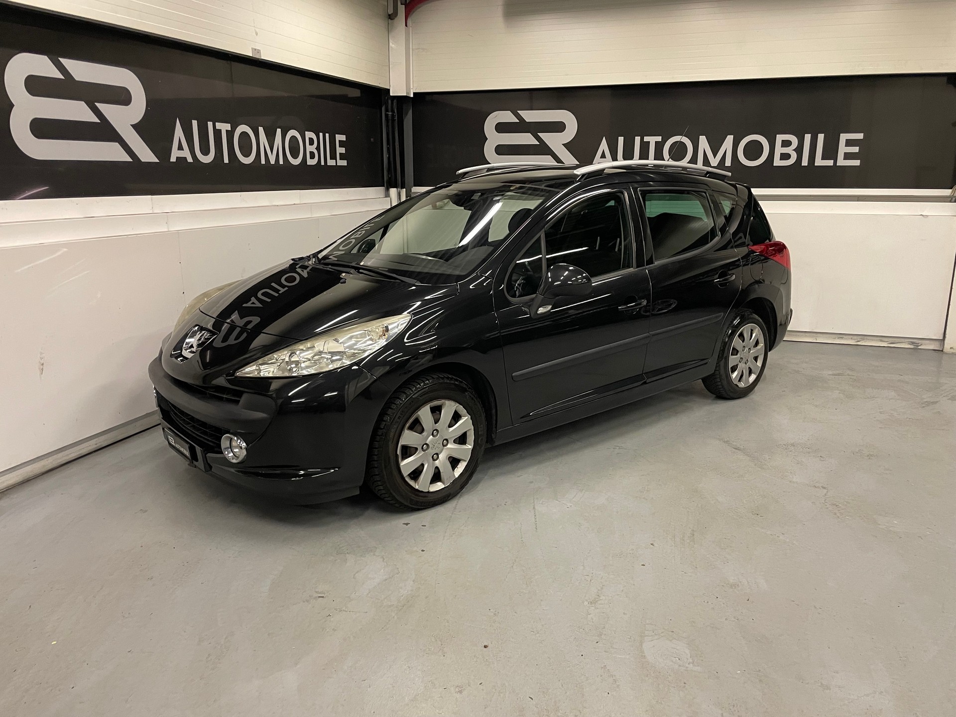 PEUGEOT 207 SW 1.6 16V Trendy-image-0