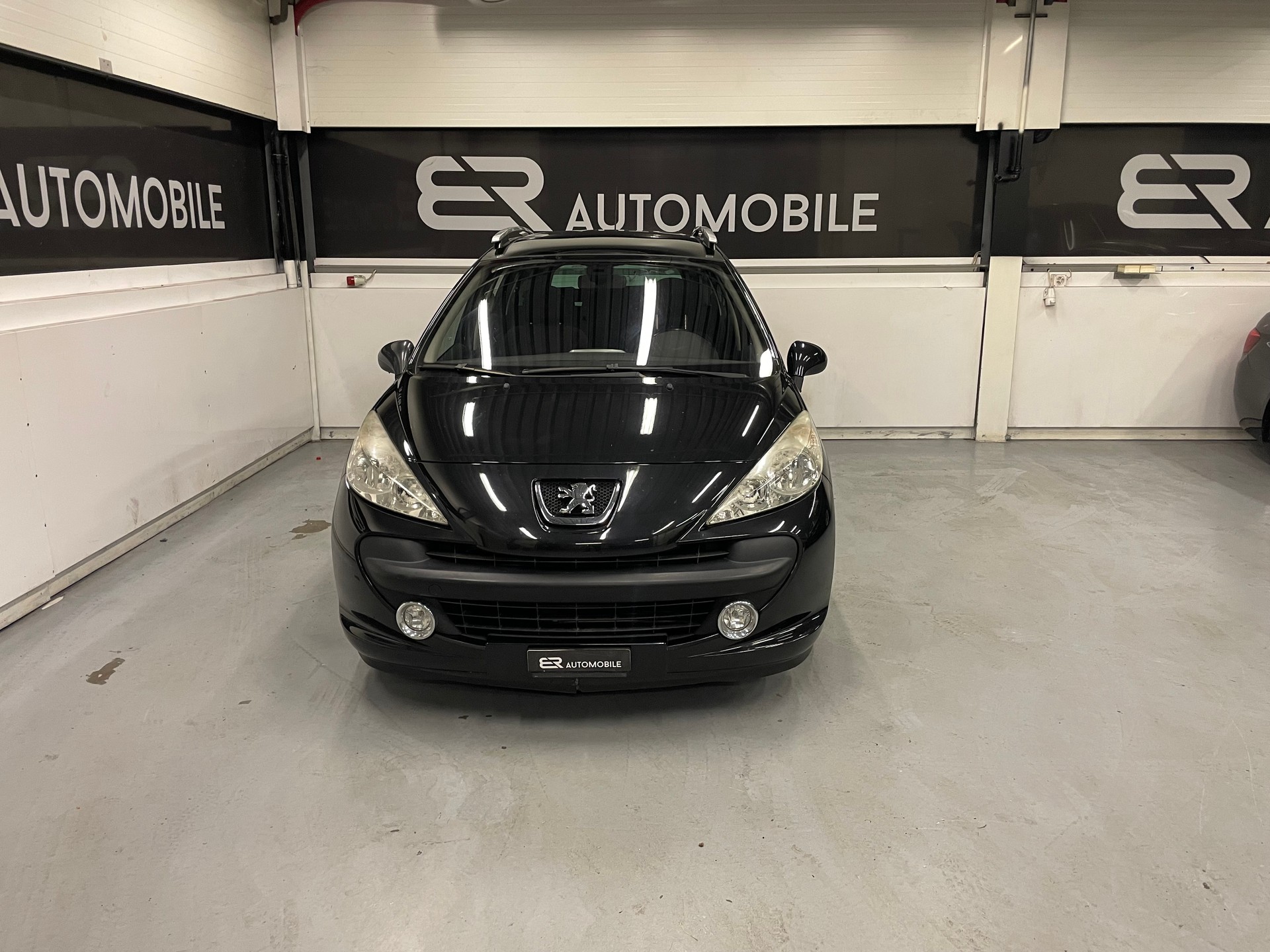 PEUGEOT 207 SW 1.6 16V Trendy-image-4