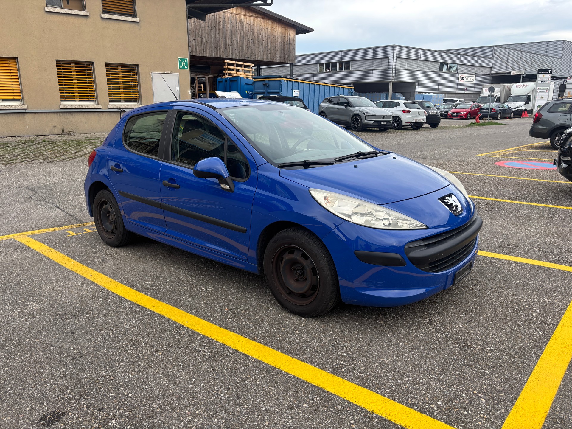 PEUGEOT 207 1.4 Urban-image-8