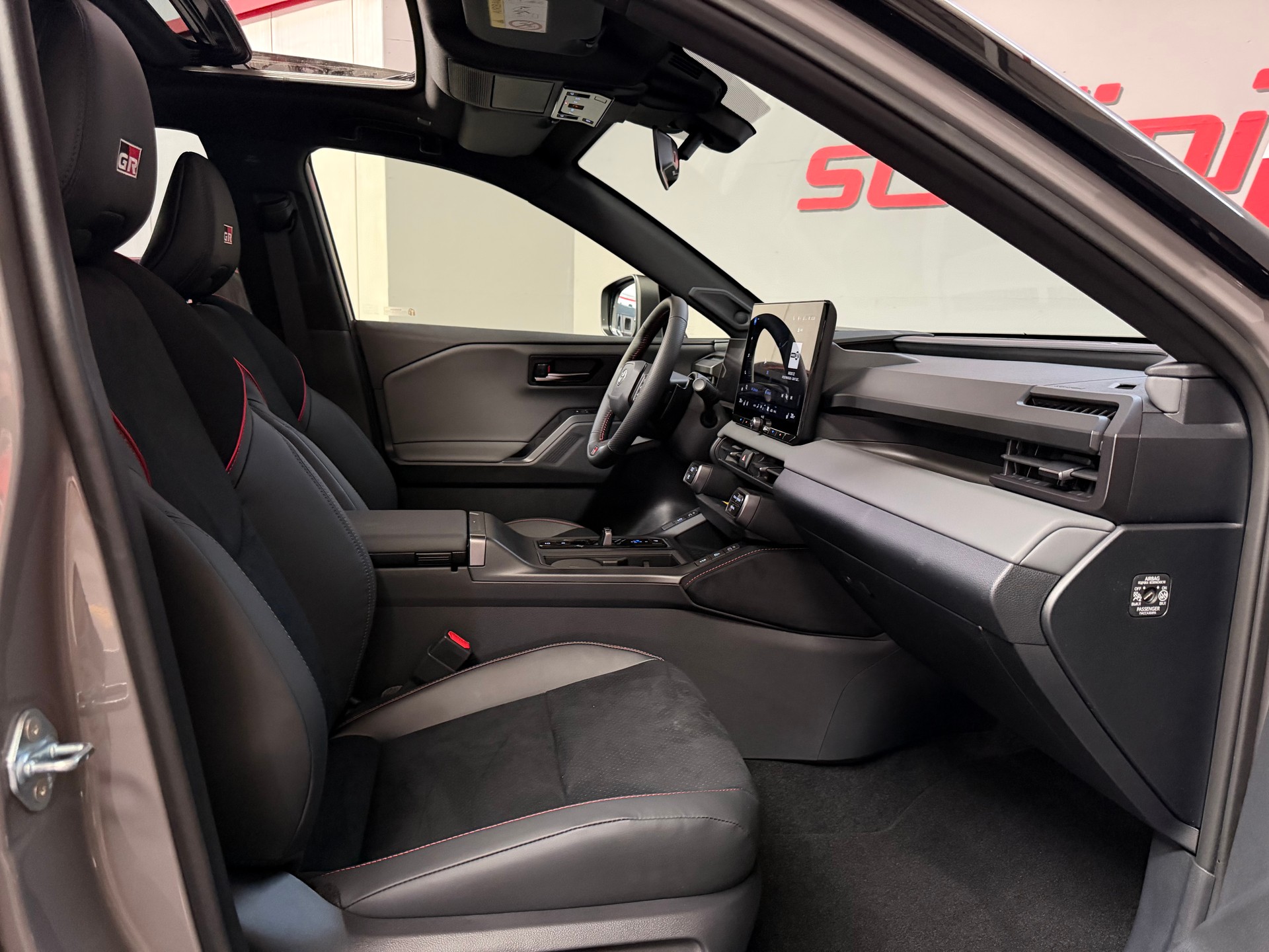 TOYOTA RAV-4 2.5 HSD GR Sport e-CVT AWD-image-20