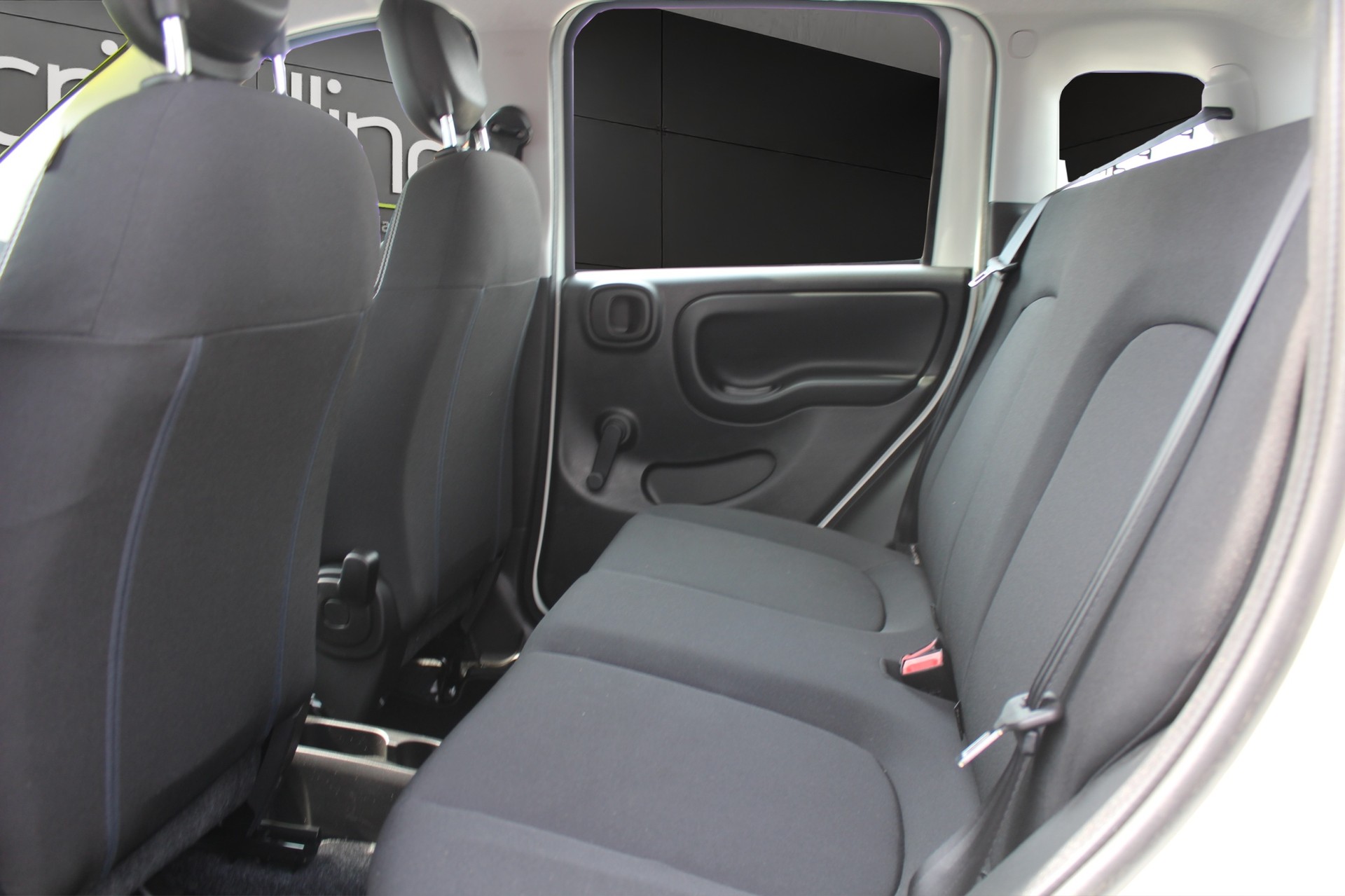 FIAT Pandina 1.0 Hybrid Pop-image-9