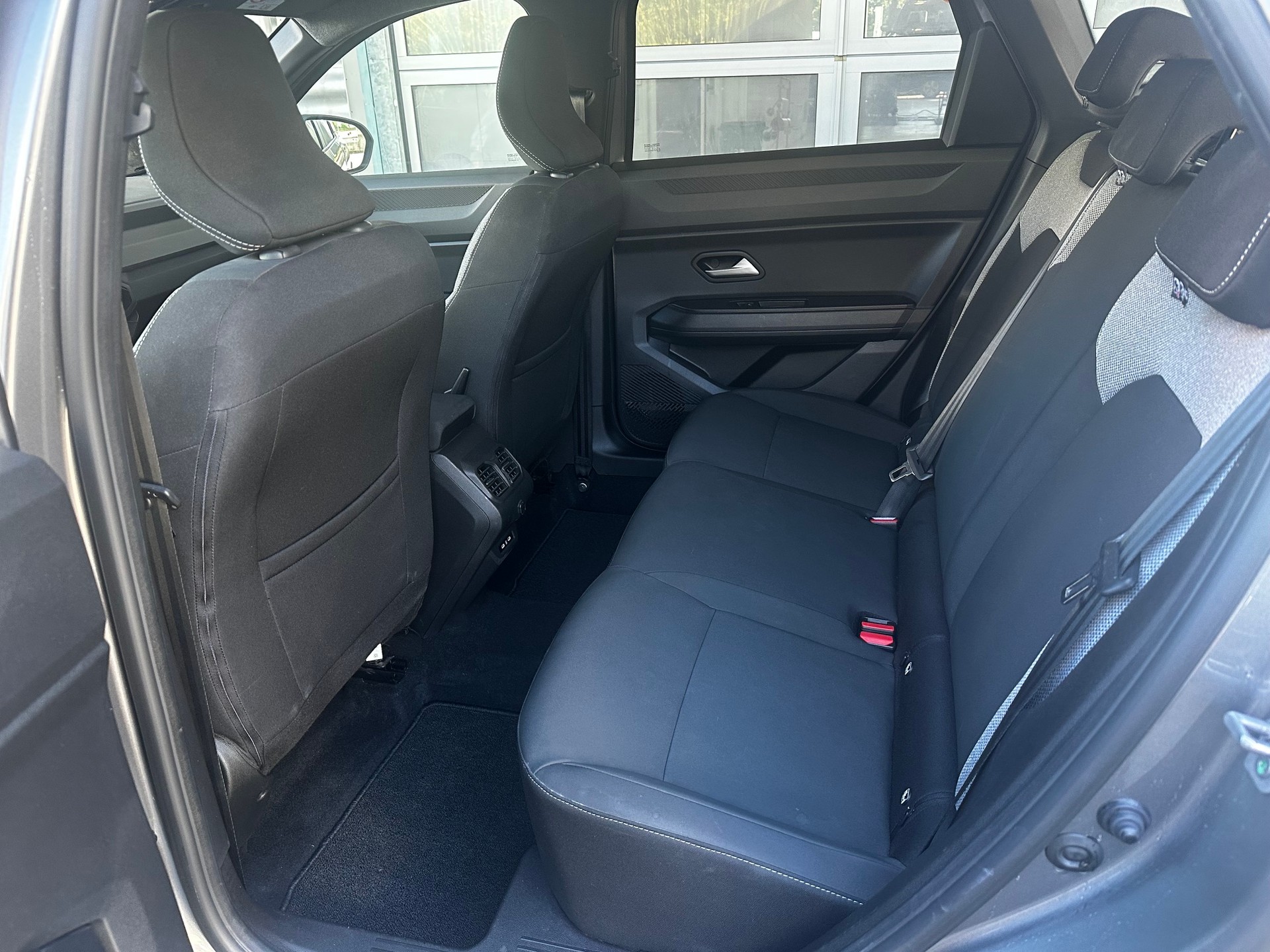 DACIA Bigster HEV 155 1.8 Hybrid Journey-image-7
