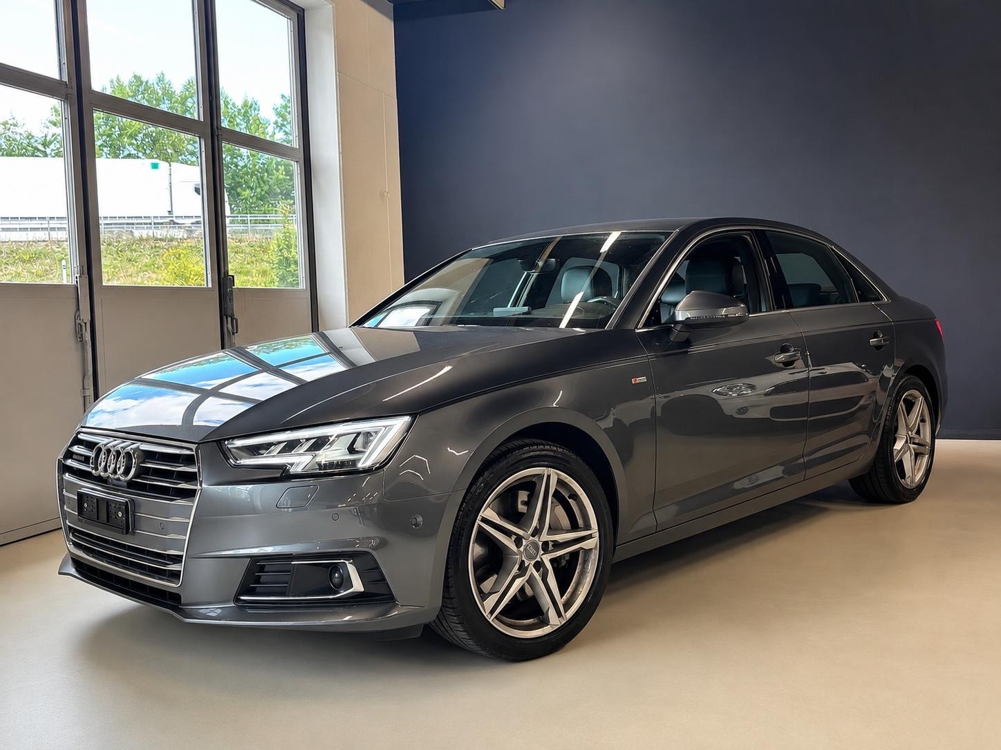 AUDI A4 Limousine 2.0 TFSI Design quattro S-tronic-image-4