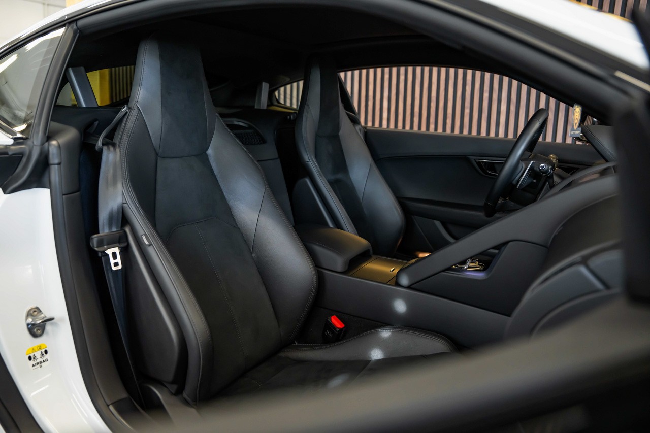 JAGUAR F-Type Coupé 2.0 I4 R-Dynamic Automatik-image-15