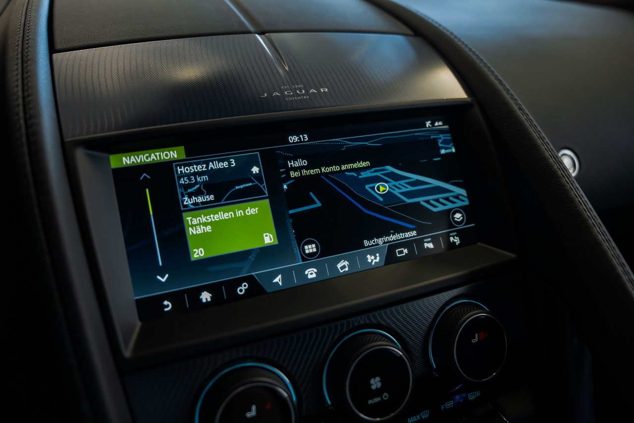 JAGUAR F-Type Coupé 2.0 I4 R-Dynamic Automatik-image-17