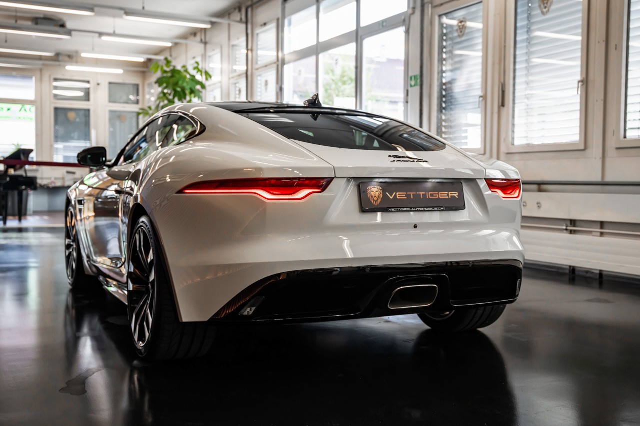 JAGUAR F-Type Coupé 2.0 I4 R-Dynamic Automatik-image-3